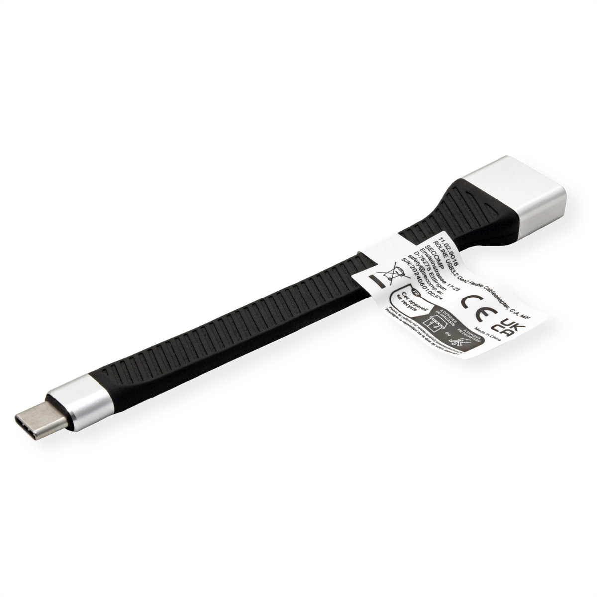 Ein schwarz-silberner USB-C-Adapter mit angebrachtem Etikett.