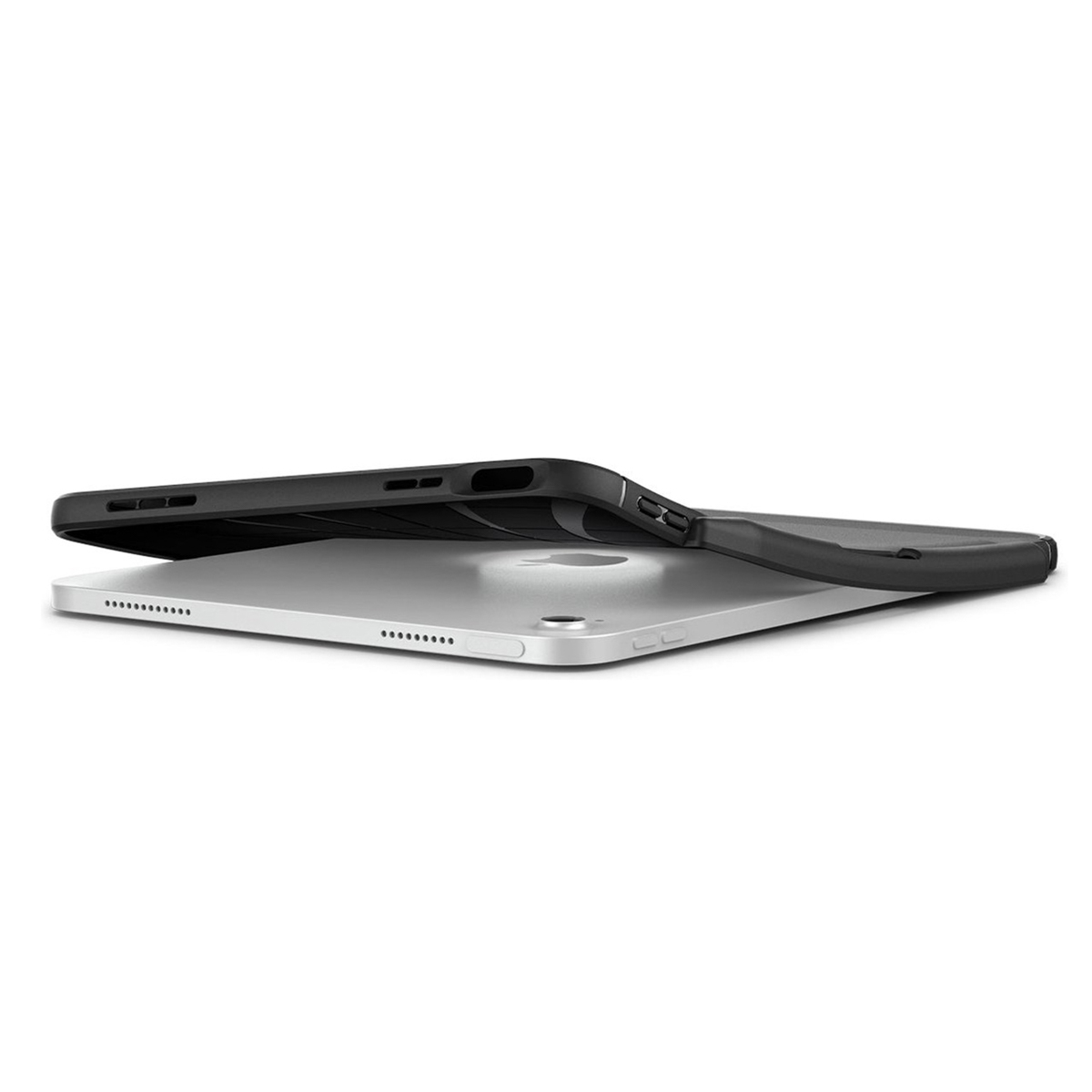iPad noir dans un étui noir, partiellement ouvert. L'arrière de l'iPad est visible.