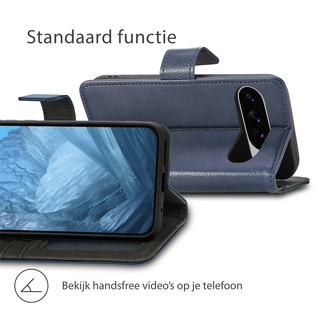 Telefoon in blauwe hoes opengeklapt. Toont een bevroren waterafbeelding op het scherm.