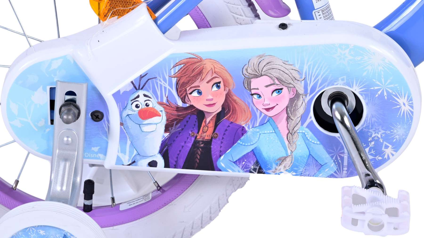 Primer plano de bicicleta de Frozen. Con Anna, Elsa y Olaf. Colores blanco, azul y morado. Logotipo de Disney visible.