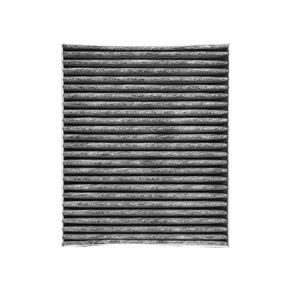 Rechteckiger Luftfilter mit vielen horizontalen grauen Rippen. Weißer Hintergrund.