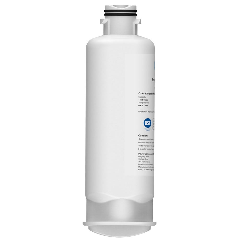 Weißer zylindrischer Wasserfilter mit Produktinformationen. NSF-Logo sichtbar. Weißer Hintergrund.