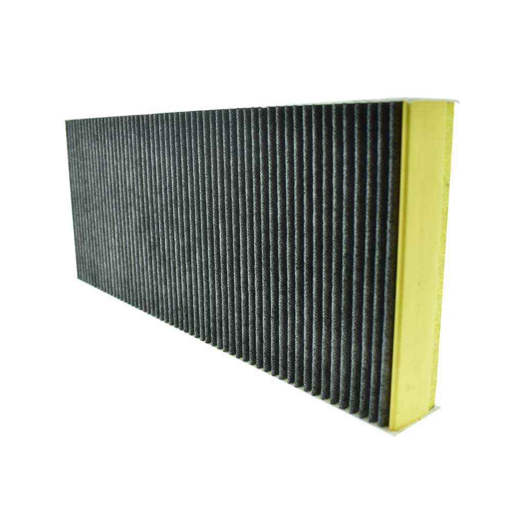 Ein rechteckiger Luftfilter mit vertikalen Rillen. Die Seiten haben einen gelben Rahmen. Der Filter ist schwarz.