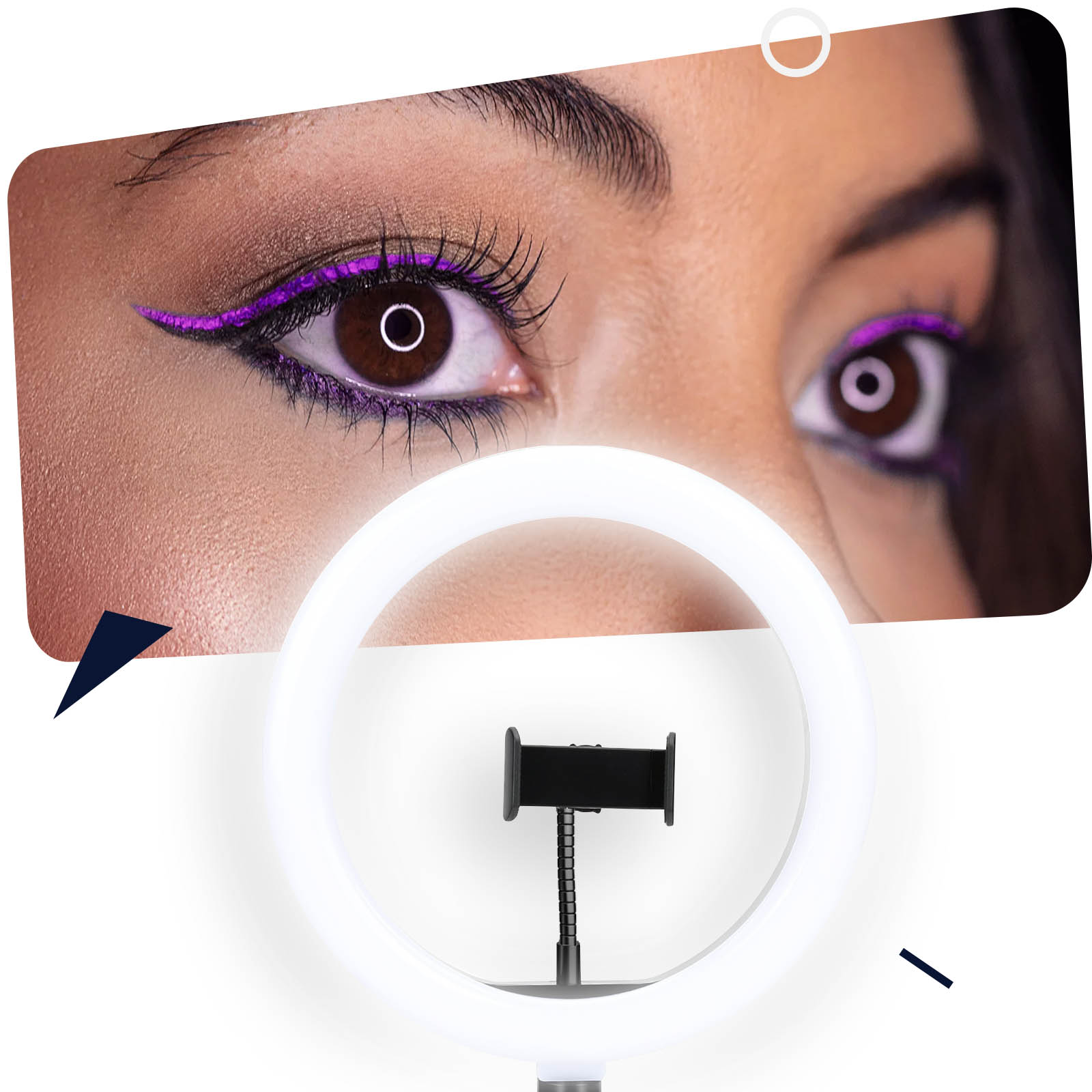 Gros plan sur des yeux avec un eye-liner violet et une lumière annulaire se reflétant dans les pupilles.