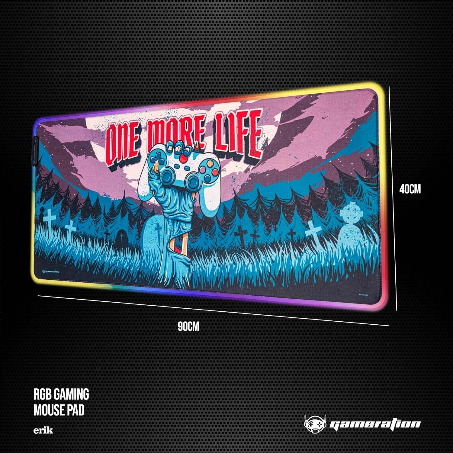 Schwarzes Gaming-Mauspad mit einer Gaming-Szene und Text: One More Life. Abmessungen 90x40 cm.