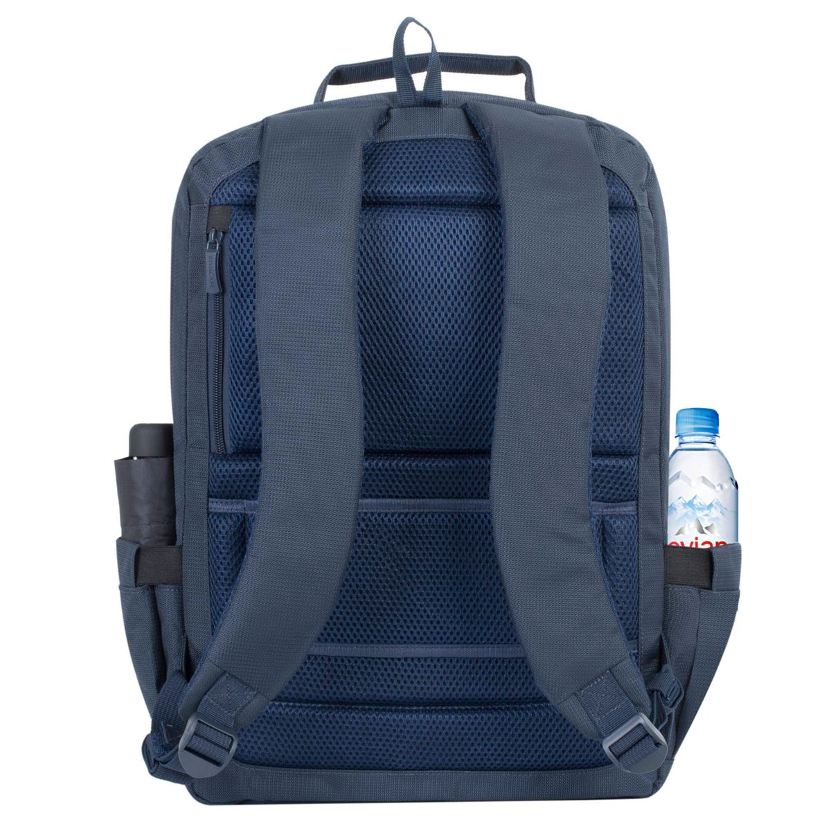 Zaino blu con bottiglia d'acqua, penna e cinghie. Schienale e spallacci in rete.