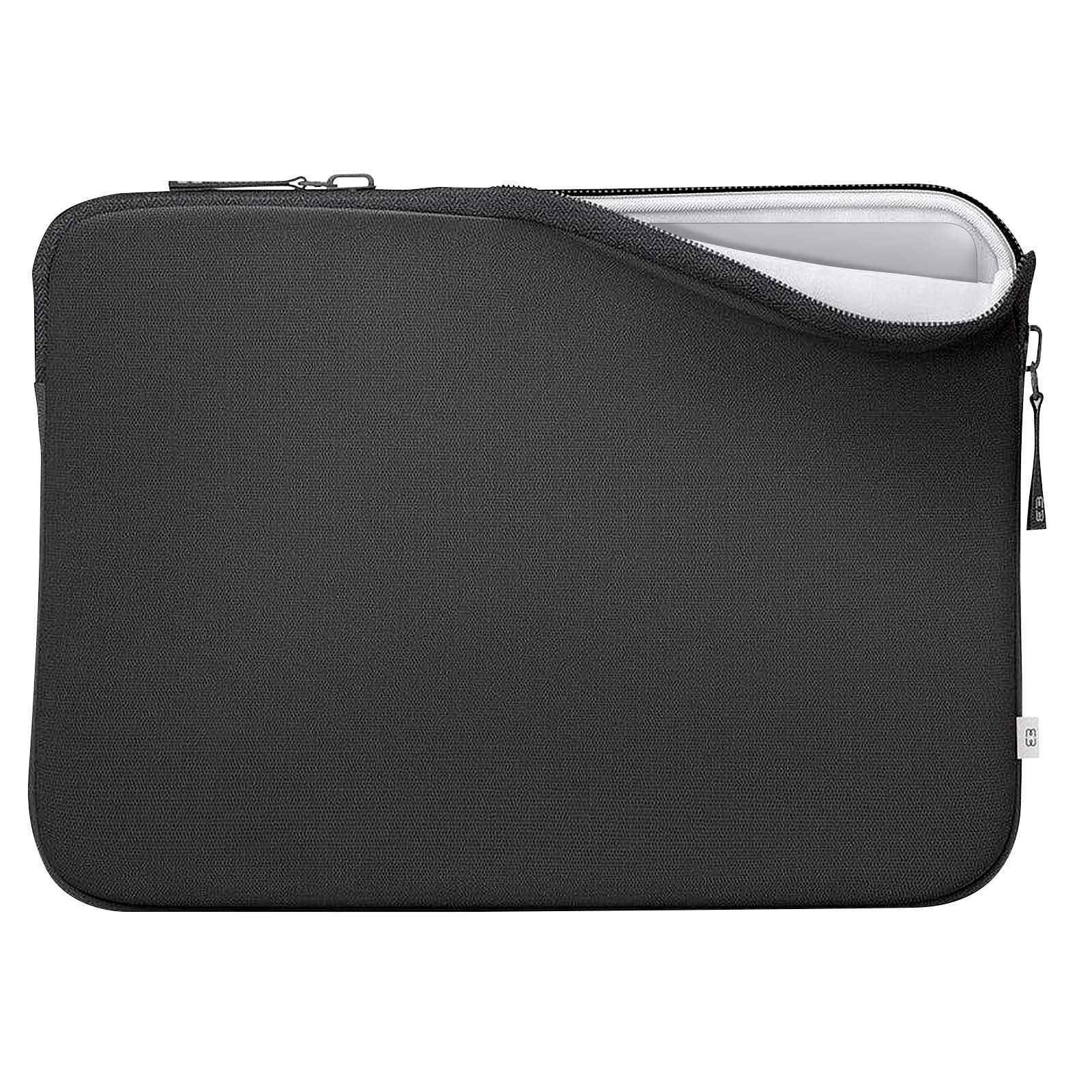 Una custodia per laptop nera con una cerniera, mostrata con un laptop all'interno.