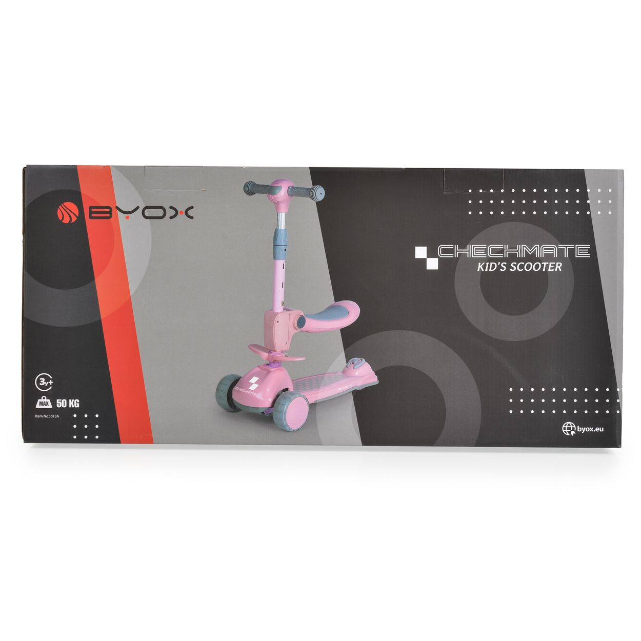 Karton eines pinkfarbenen Scooters mit Sitz und Lenker, und dem Text Checkmate Kid's Scooter.