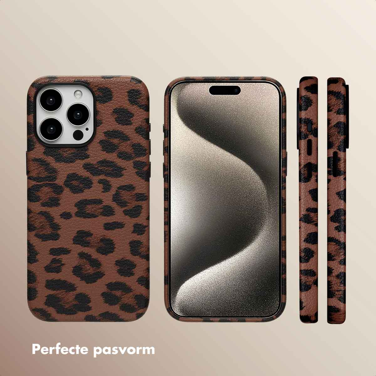 Un téléphone et trois coques, tous avec imprimé léopard. Les coques sont affichées séparément.
