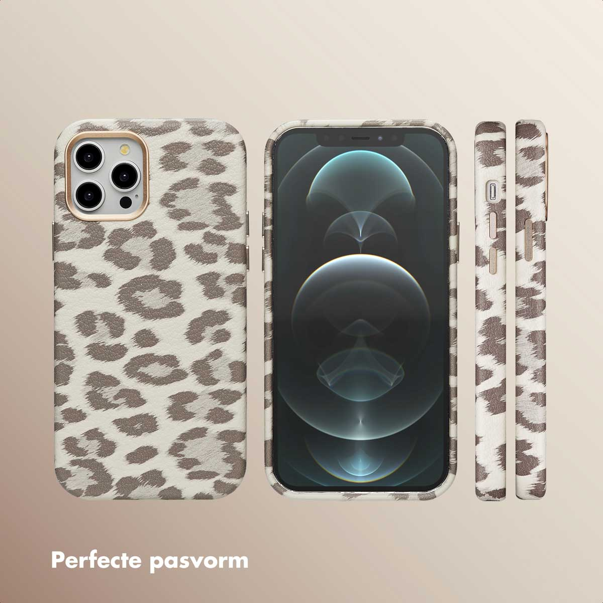 Telefoon in een luipaardprint hoesje en twee kanten van de hoes. Tekst onderaan. Beide hebben gouden accenten.