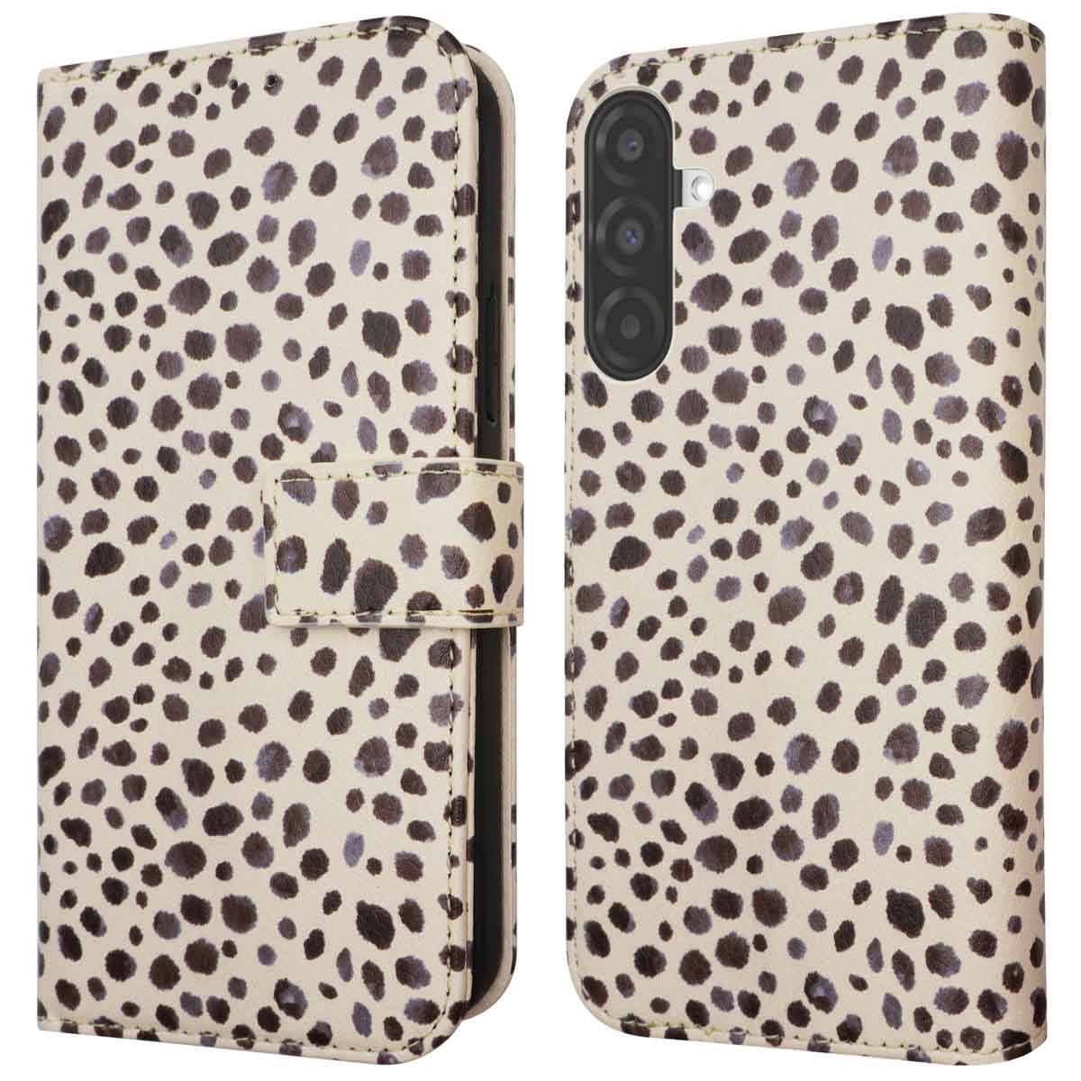 Een telefoonhoesje met een beige achtergrond en zwarte stippen, open en toont de telefoon erin. De hoes heeft een gesp.