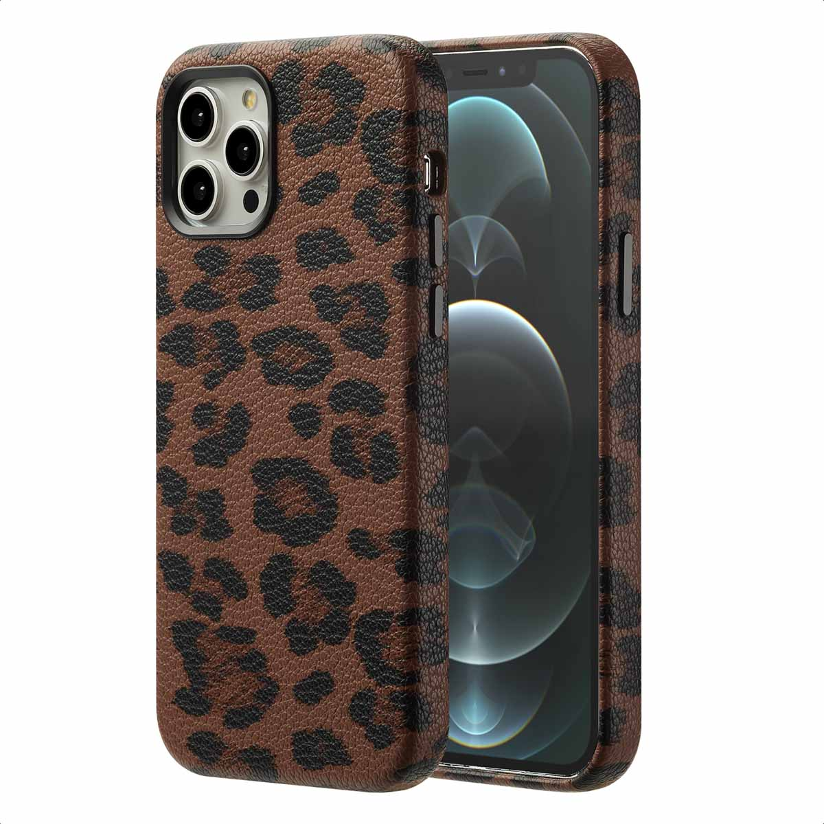 Een telefoon in een bruin luipaardprint hoesje. De hoes is om de telefoon gewikkeld. De achtergrond is effen.
