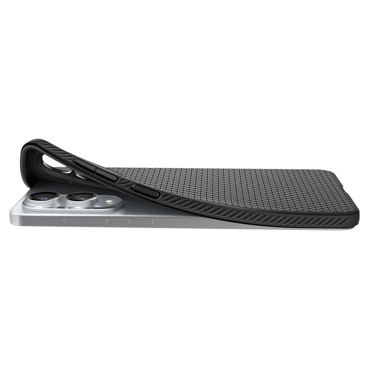 Smartphone avec une coque noire texturée, montrant le dos et le côté.