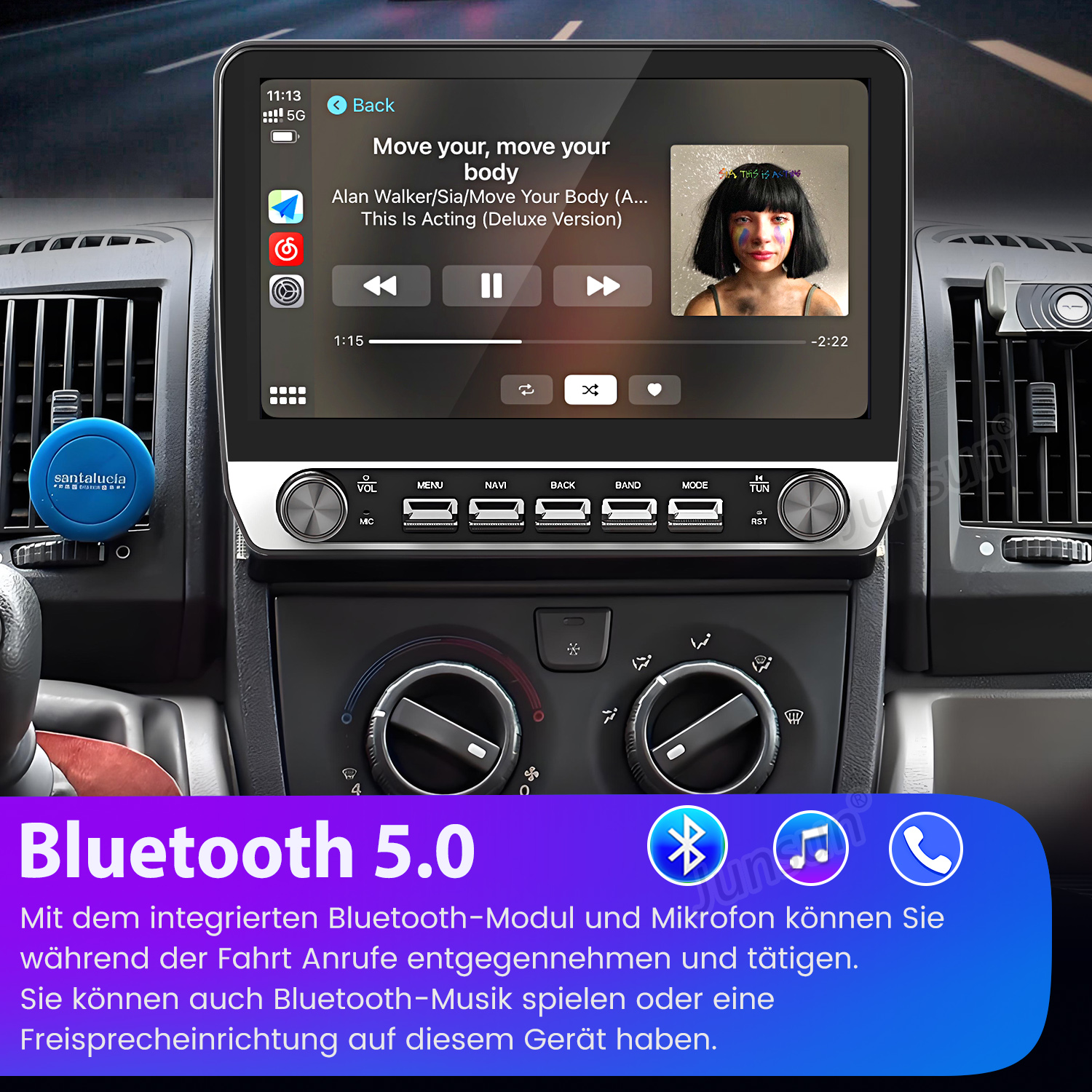 Ein Armaturenbrett eines Autos mit einem Bildschirm, der eine Musikplayer-Oberfläche anzeigt. Der Bildschirm zeigt einen Song an.