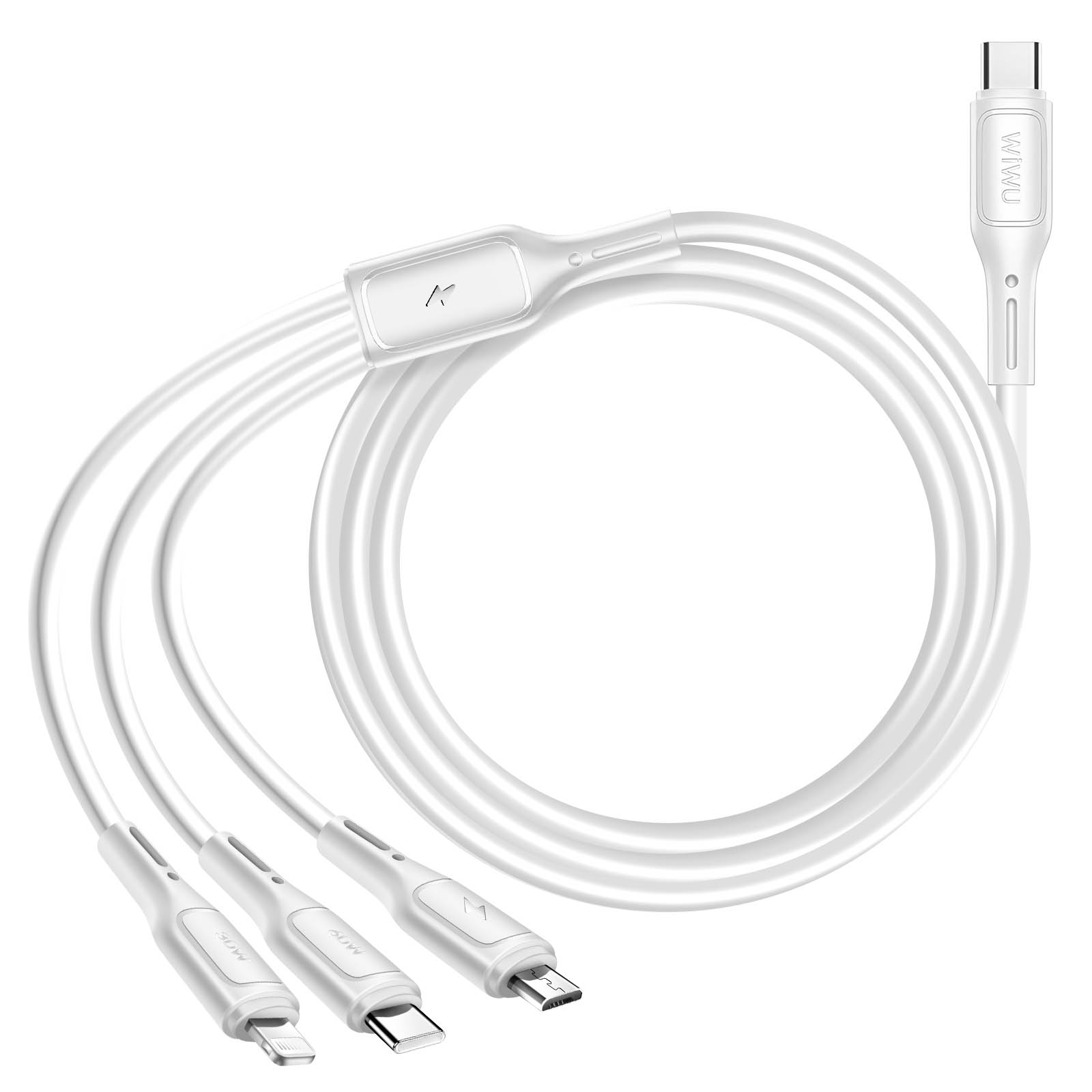 Câble blanc avec trois connecteurs, sur fond blanc.