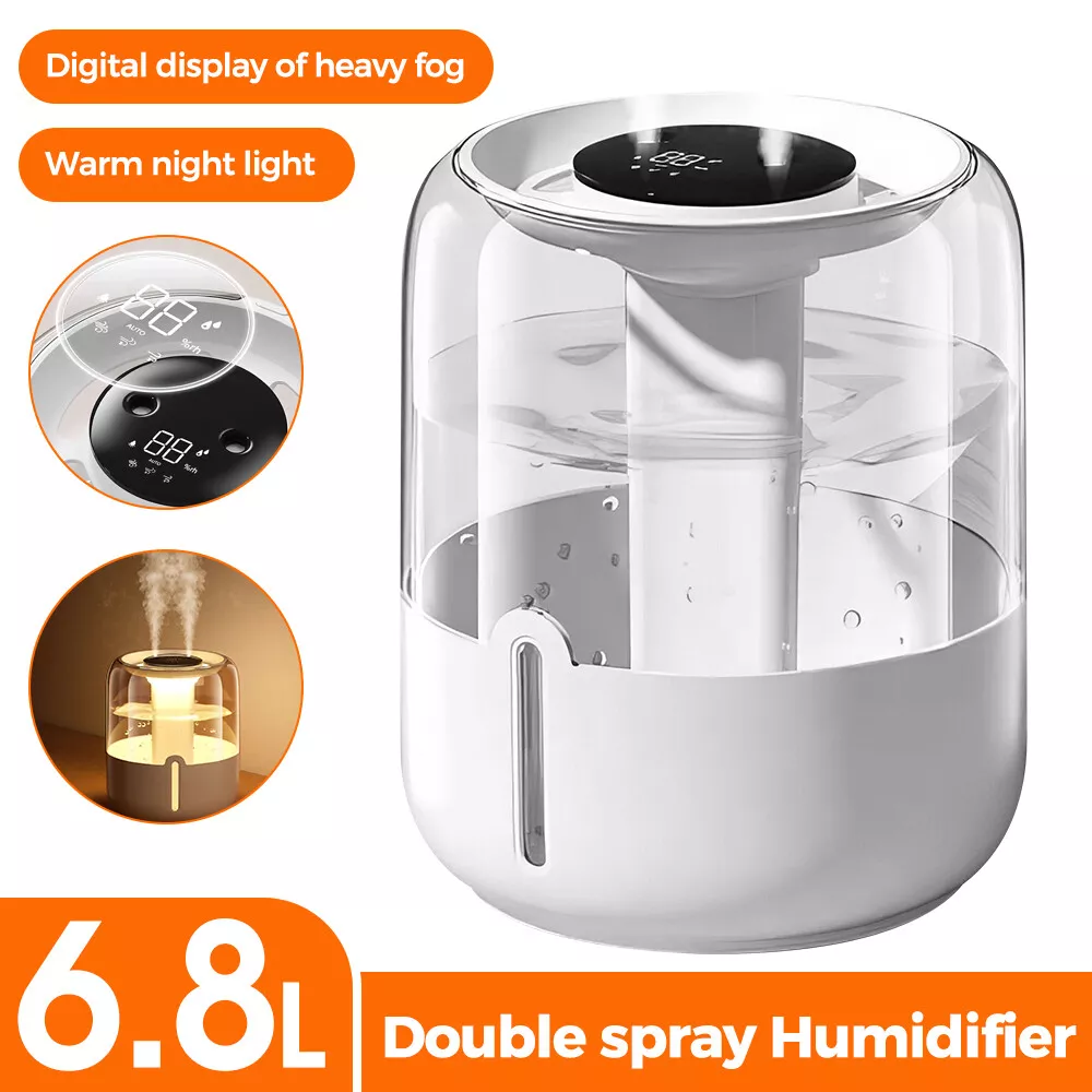 Ein weißer und grauer Luftbefeuchter. Text: "Digitale Anzeige von starkem Nebel" und "6.8L Doppelsprüh-Luftbefeuchter".