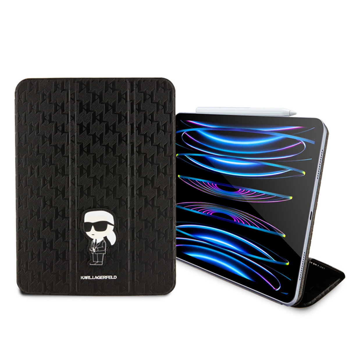 Custodia iPad nera con design Karl Lagerfeld. Un iPad, con stilo, è mostrato aperto accanto.