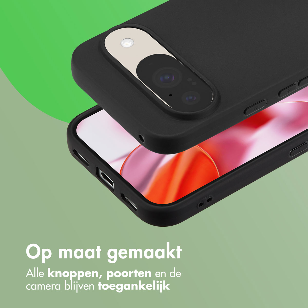 Une coque de téléphone noire sur fond vert. La coque est noire et possède une découpe pour l'appareil photo.