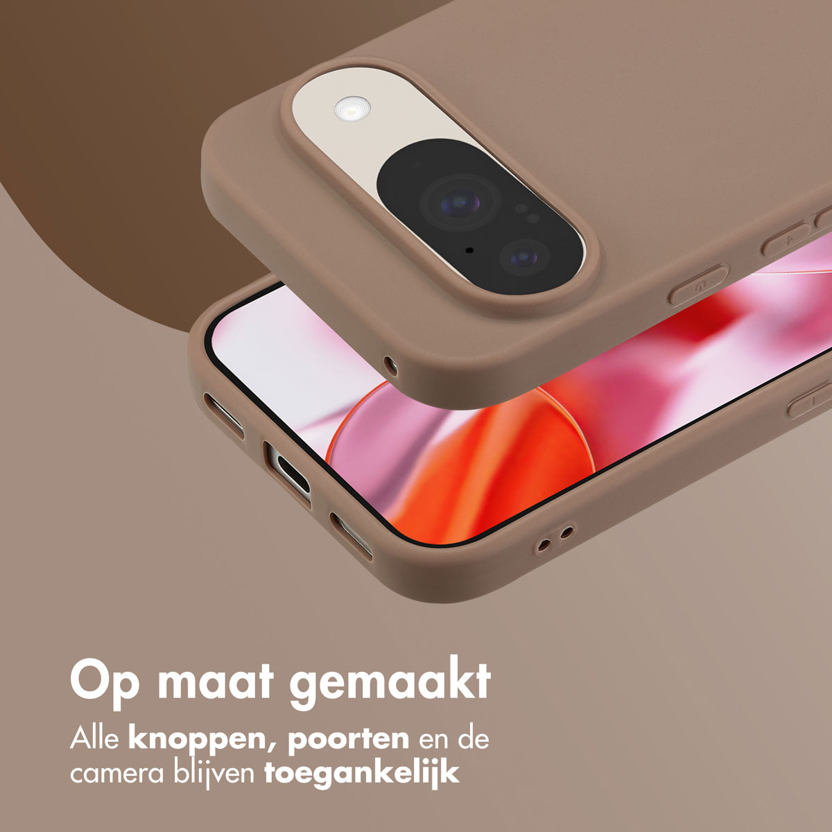 Gros plan d'un étui de téléphone protégeant un téléphone. L'étui est beige.