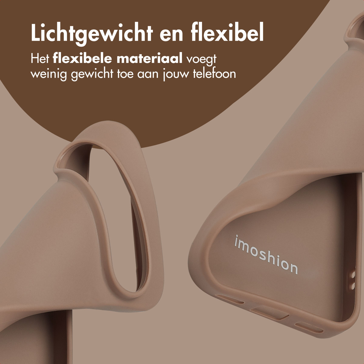 Coque de téléphone beige. Le matériau flexible ajoute peu de poids au téléphone.