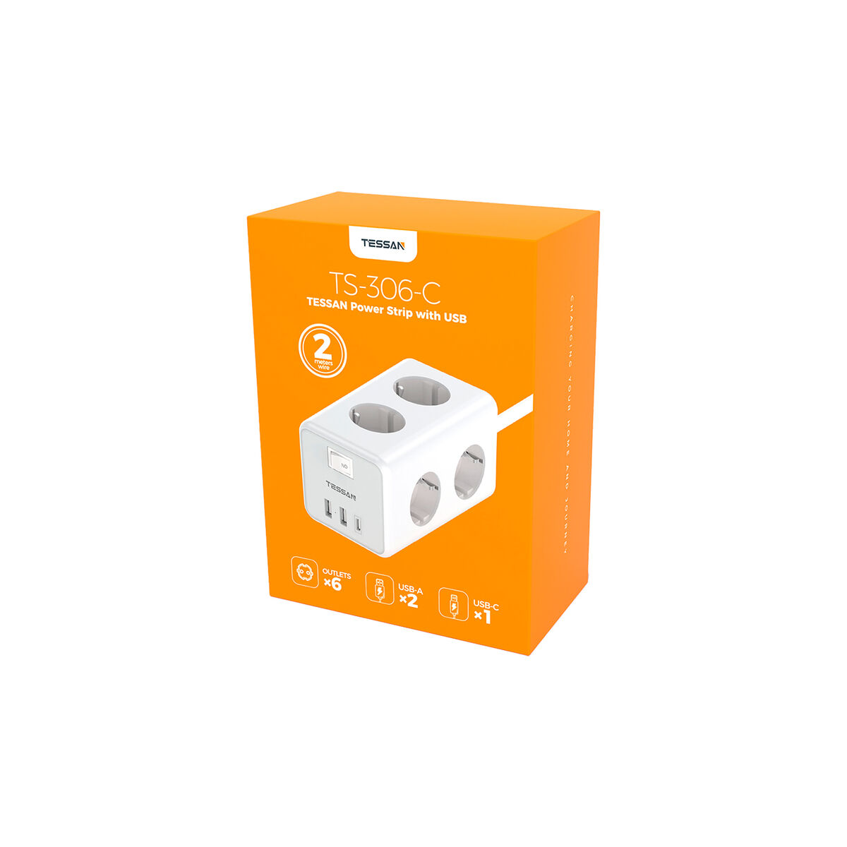 Una scatola arancione con una ciabatta all'interno. La ciabatta ha prese e porte USB. Sfondo bianco.