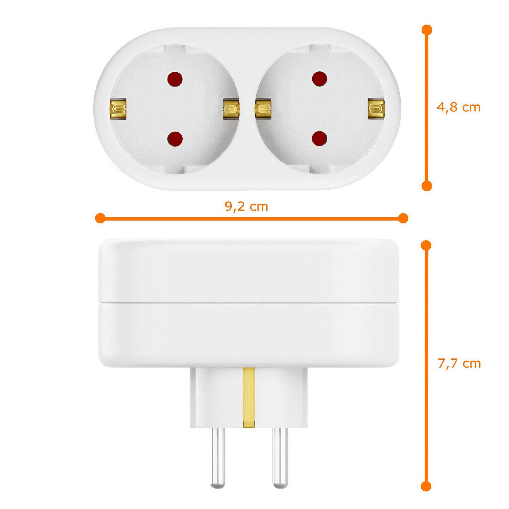 Ein weißer Doppelsteckdosenadapter mit Abmessungen. Er hat zwei Steckdosen, die Abmessungen sind in cm angegeben.