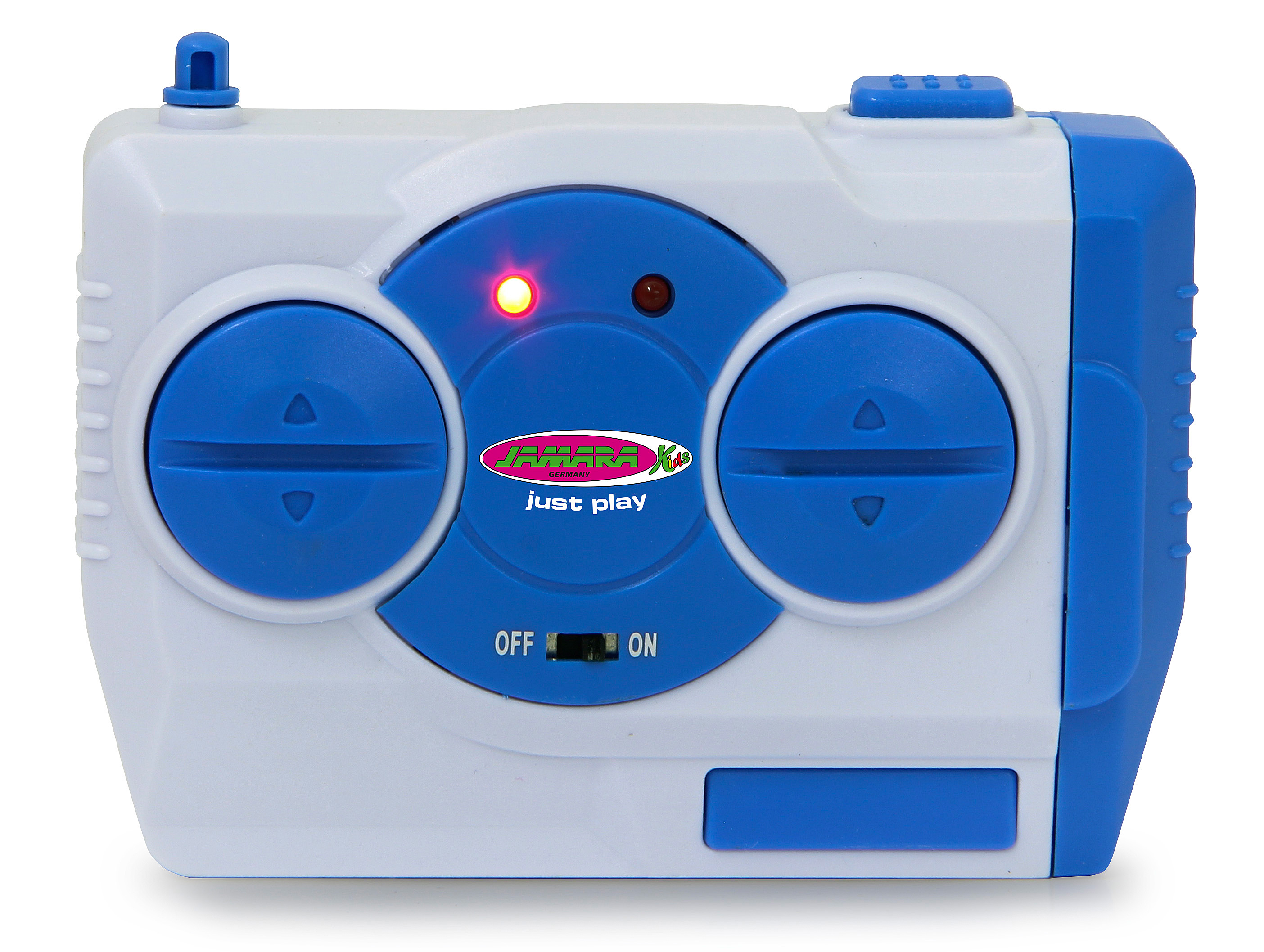 Eine weiß-blaue Fernbedienung für ein Spielzeugauto. Sie hat zwei blaue Tasten und den Markennamen 'Jamara'.