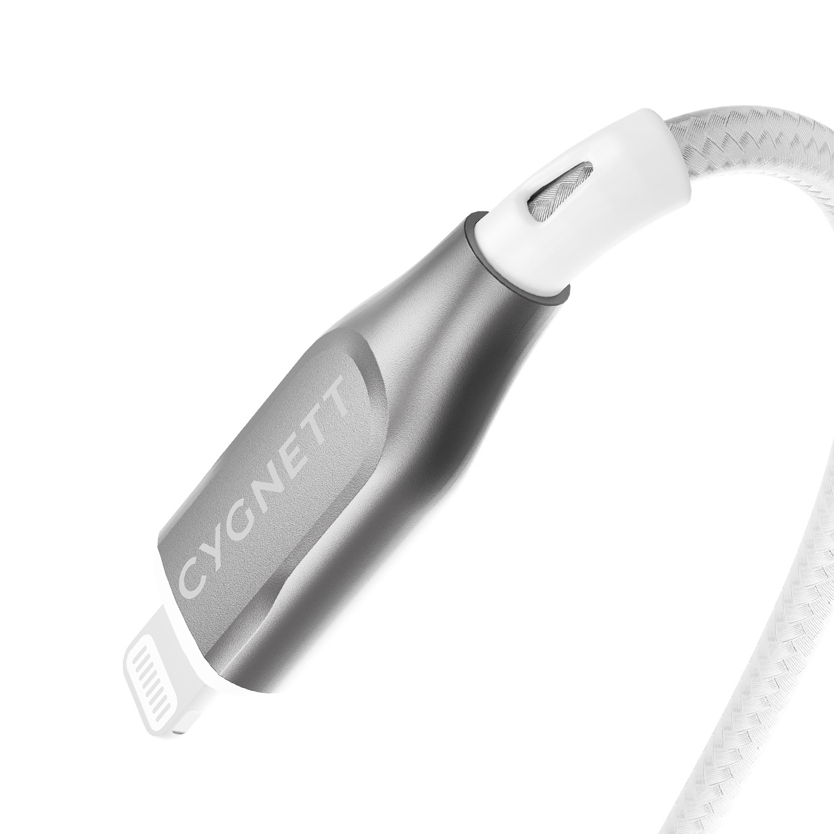 Primo piano di un cavo bianco con un connettore argentato con l'etichetta 'CYGNETT' e un connettore Lightning bianco.