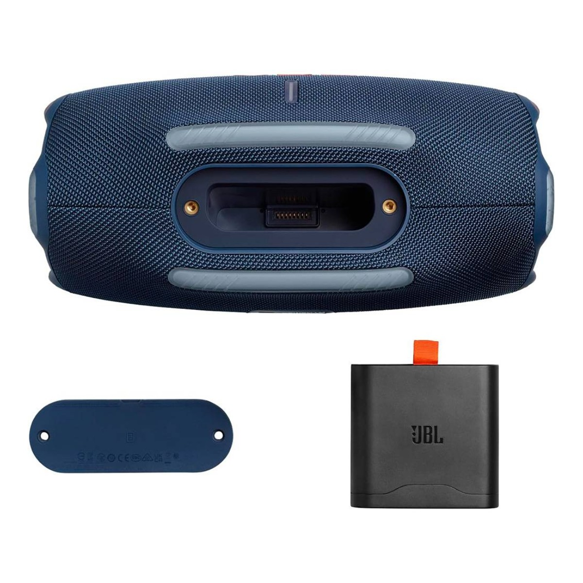 Niebieska podstawa głośnika JBL z portem ładowania. Akcesoria: osłona i czarny blok ładowania.