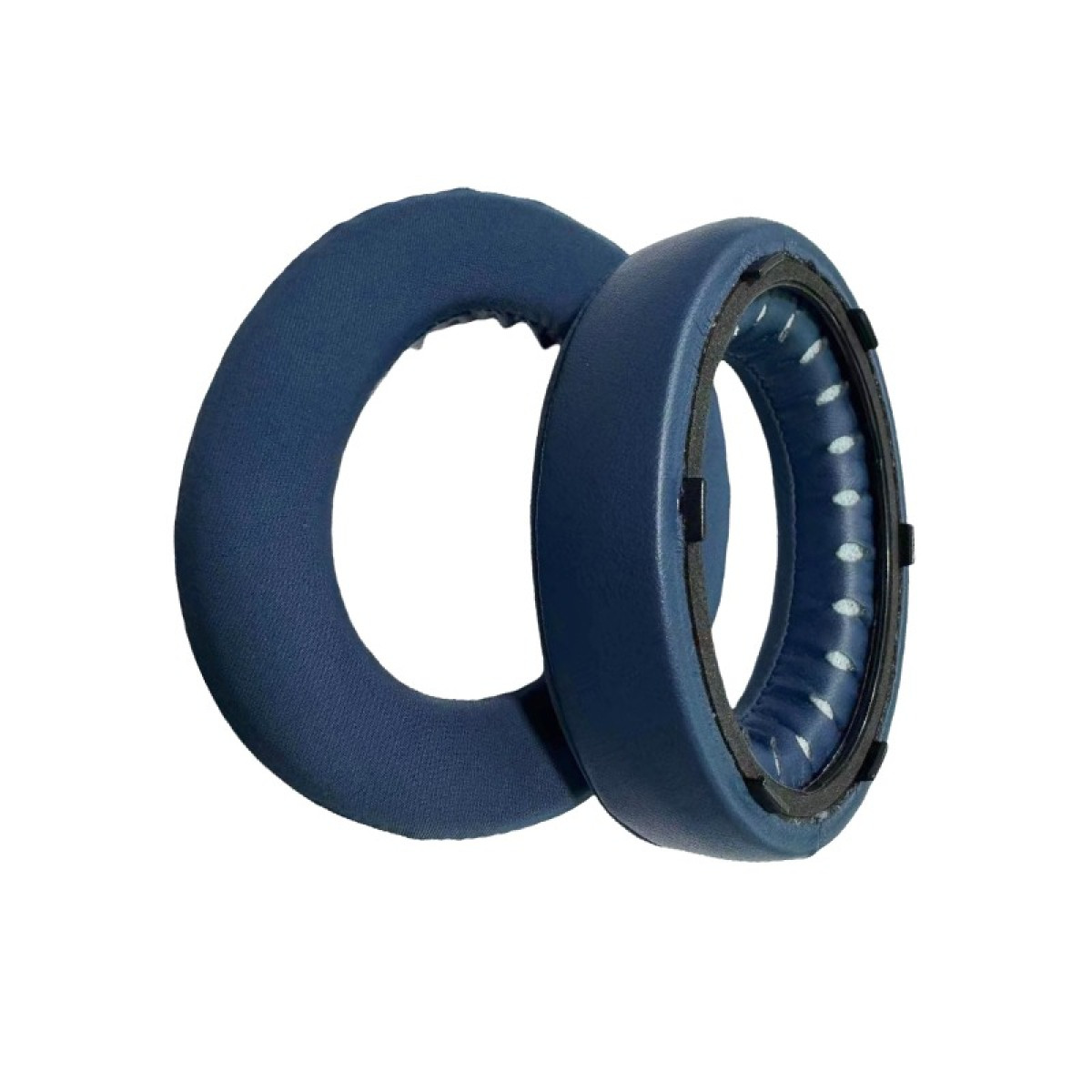 Due cuscinetti auricolari rotondi blu per cuffie, visti di lato. Uno è all'interno dell'altro.