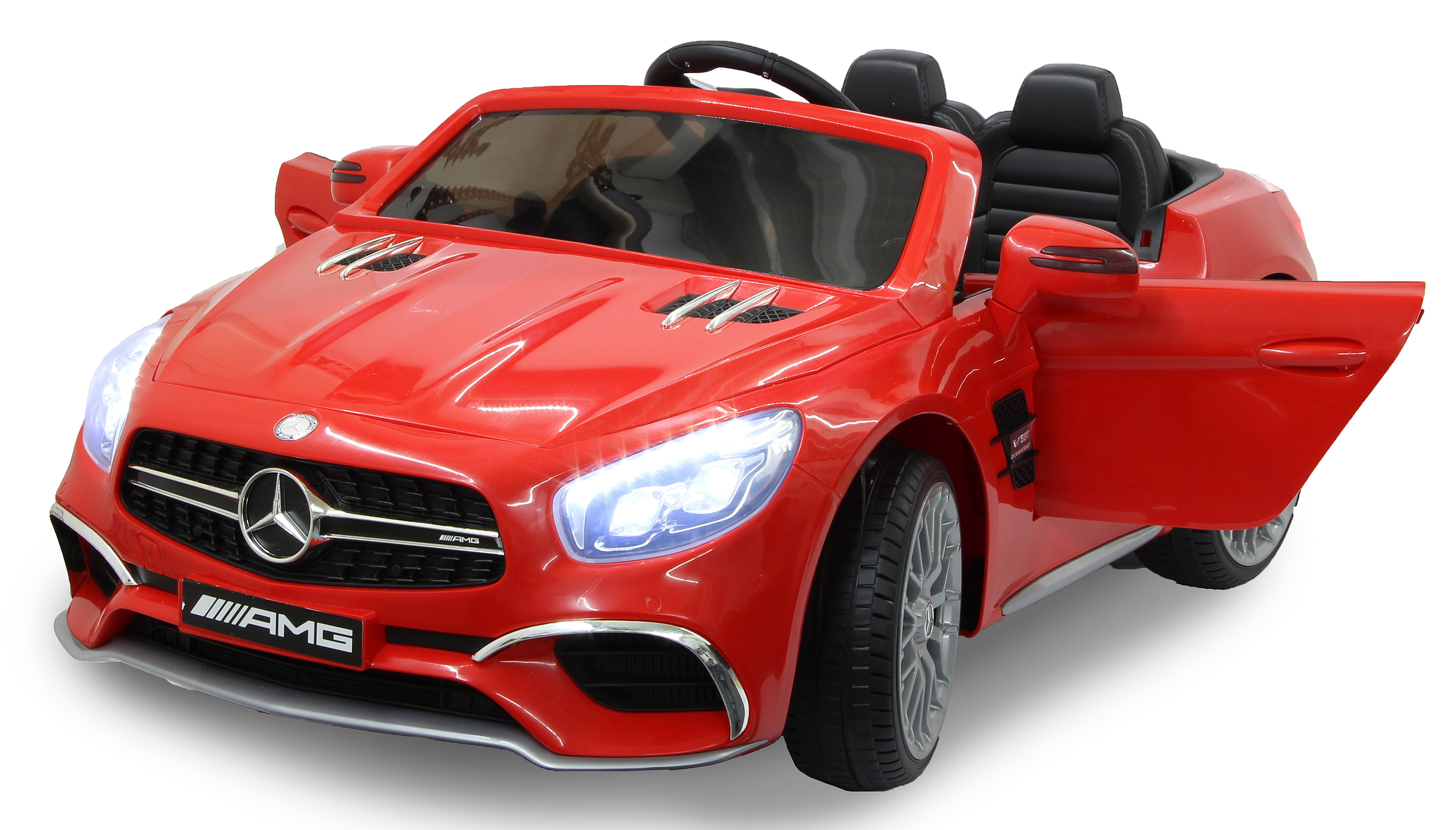 Roter Spielzeug-Mercedes-Benz SL mit offener Tür. Weißer Hintergrund.