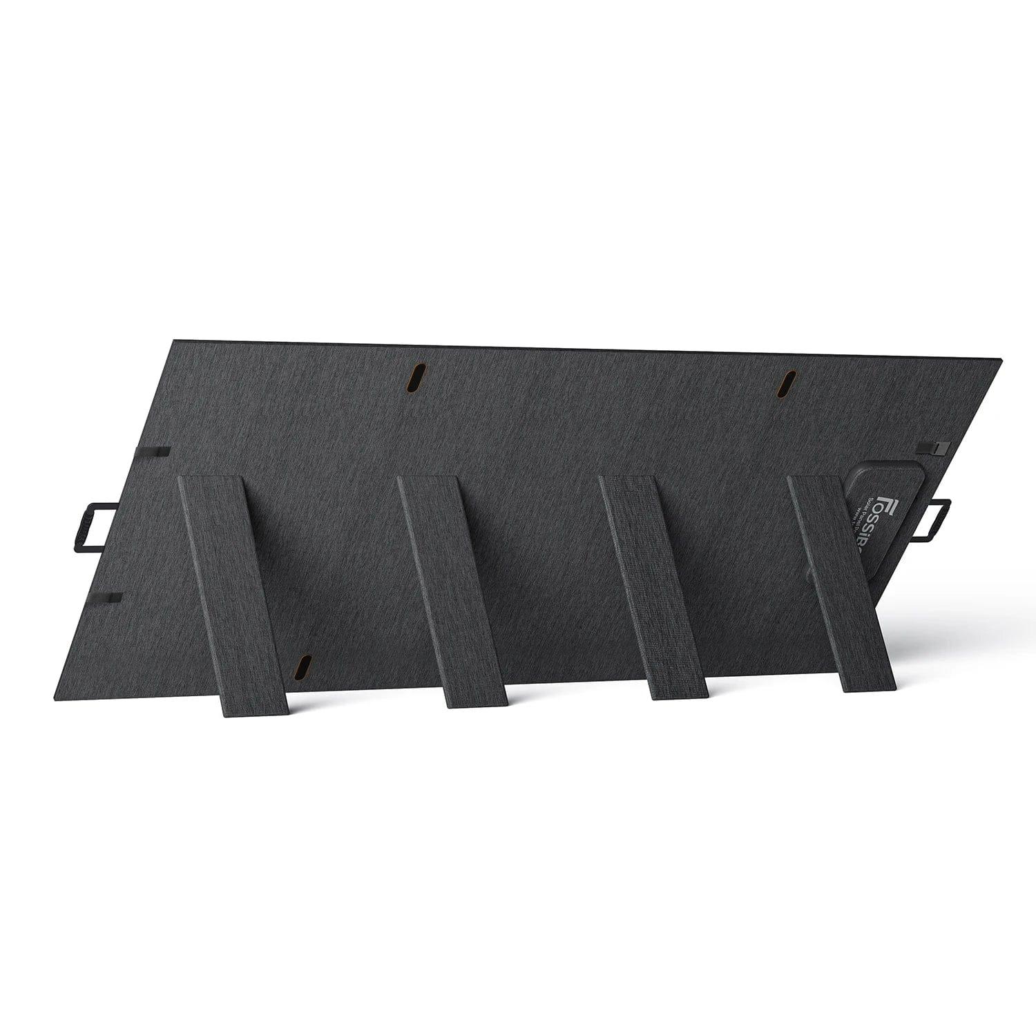 Widok z tyłu czarnego, składanego panelu słonecznego z nóżkami podporowymi na białym tle.