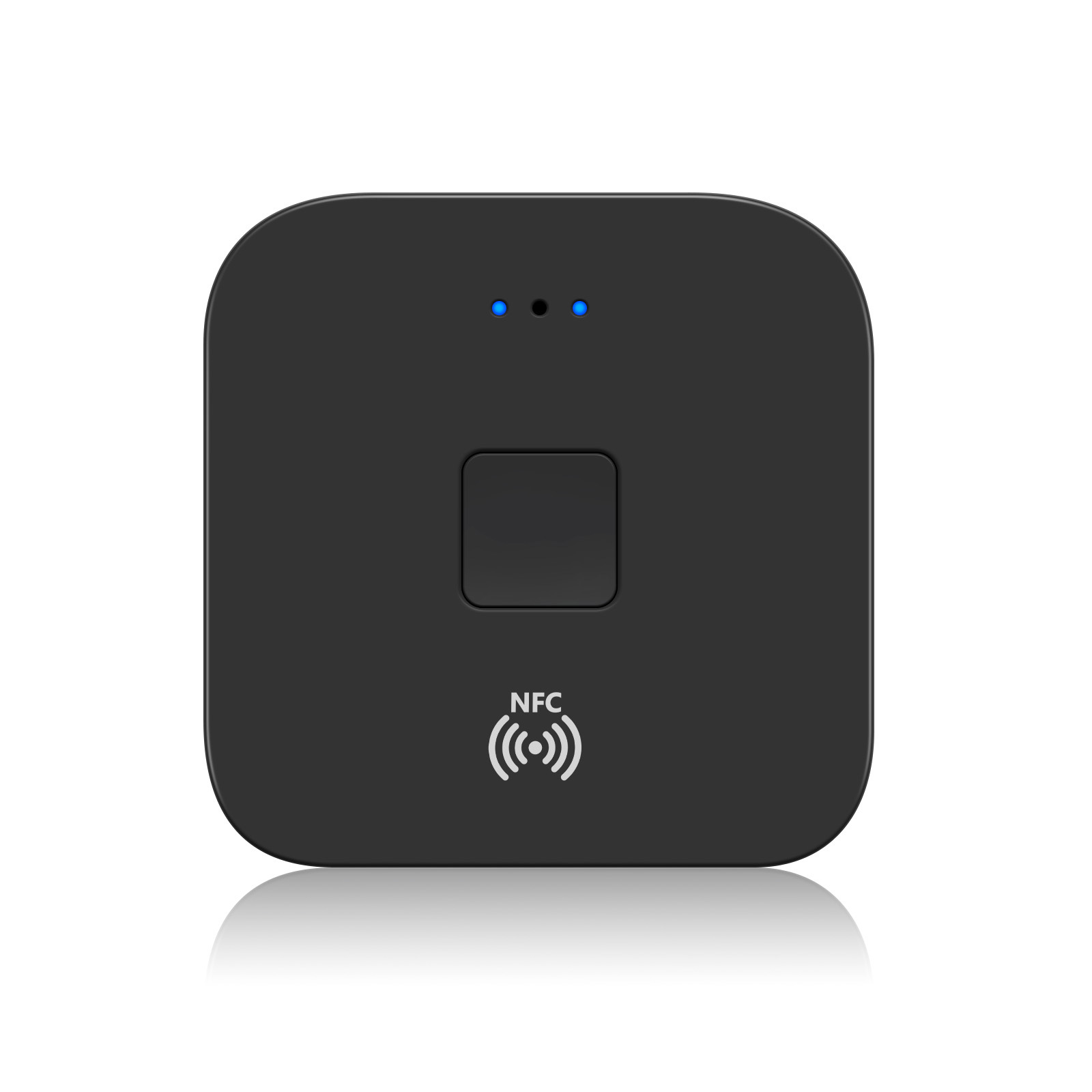 Ein schwarzer, quadratischer NFC-Empfänger mit zwei blauen Kontrollleuchten auf weißem Hintergrund.