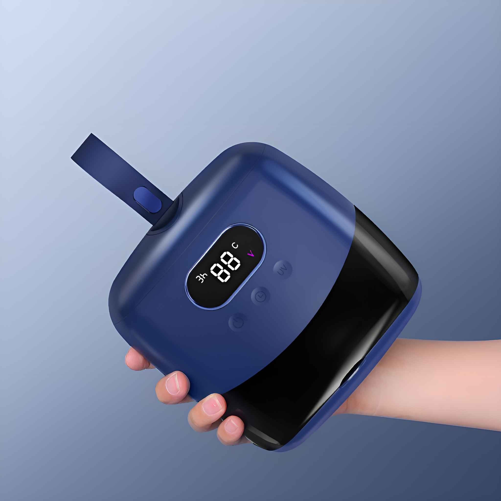 Ein blaues Gerät, das von einer Hand gehalten wird. Eine Digitalanzeige ist sichtbar, die '88' und 'C' zeigt.