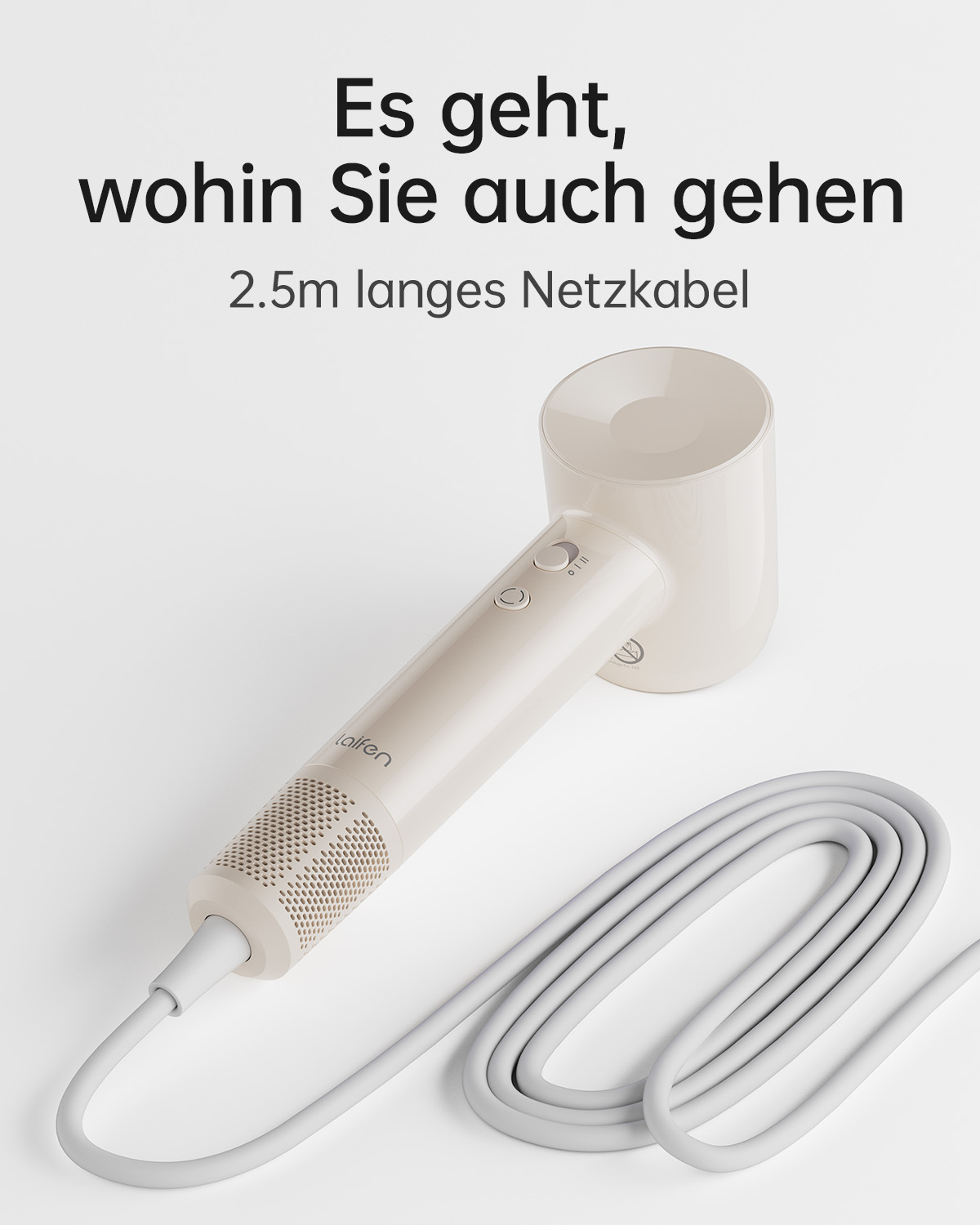 Cremefarbener Haartrockner mit langem Kabel. Text: 'Es geht, wohin Sie auch gehen' und '2,5 m langes Netzkabel'.
