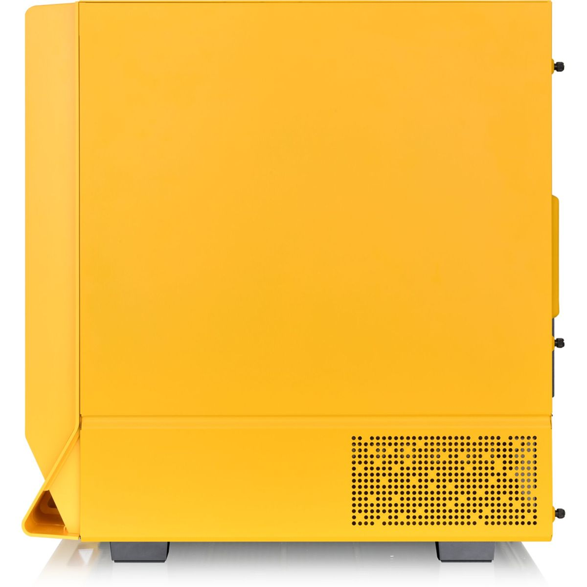 Vista laterale di un case per computer giallo. Ha una forma rettangolare e una presa d'aria in basso a destra.