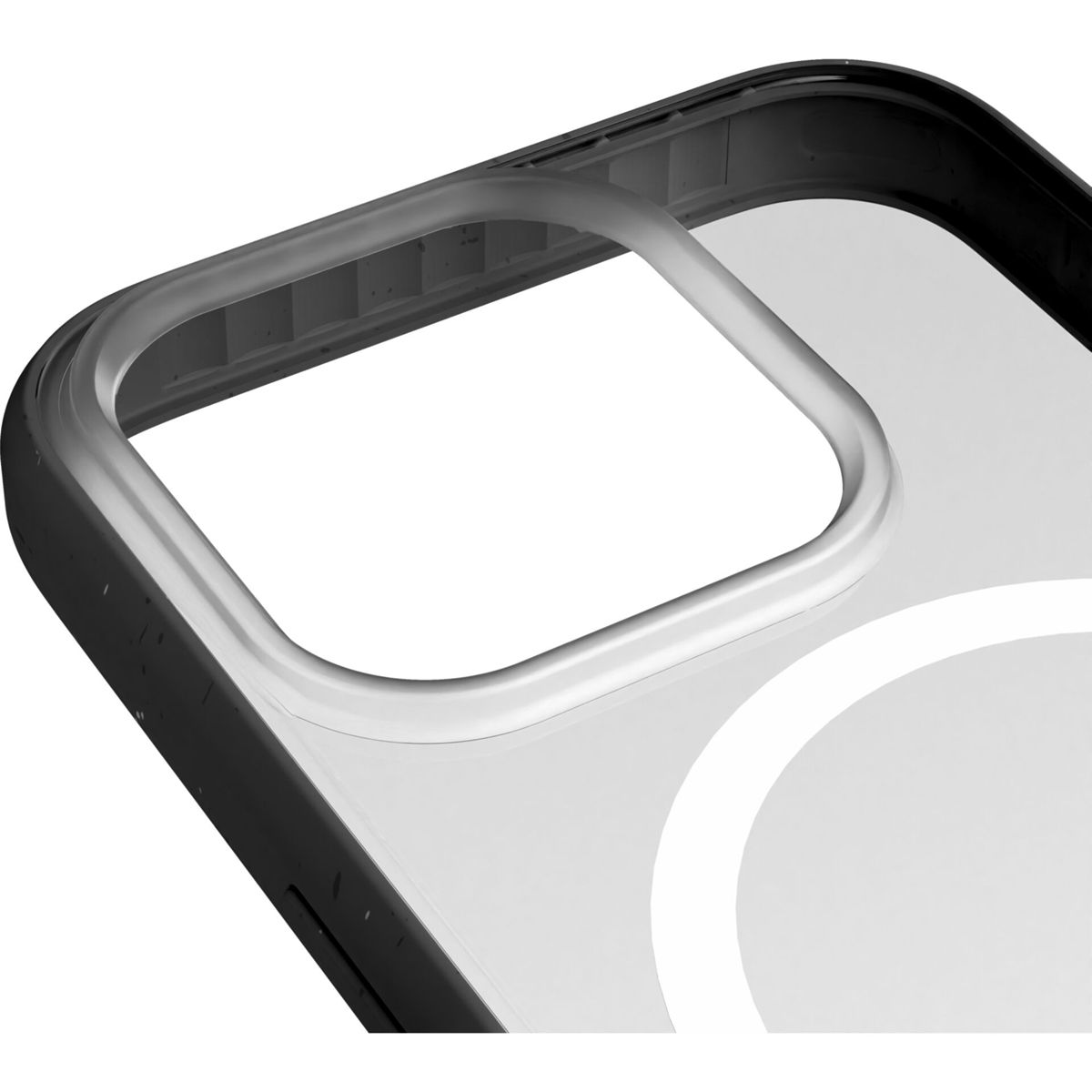 Primo piano di una custodia per telefono con un'area trasparente per la fotocamera su sfondo bianco.