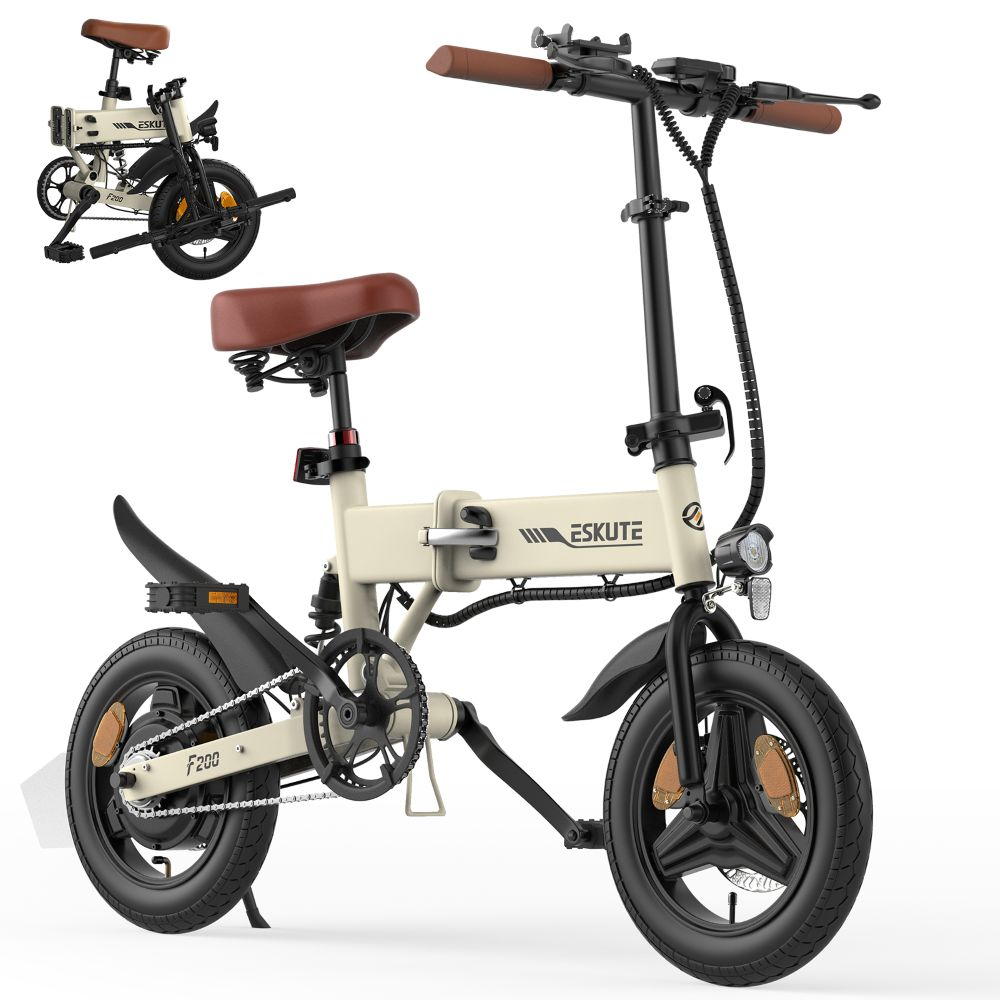 E-bike pieghevole bianco sporco, sella e manubrio marroni, pneumatici e telaio neri, con una versione più piccola sullo sfondo.