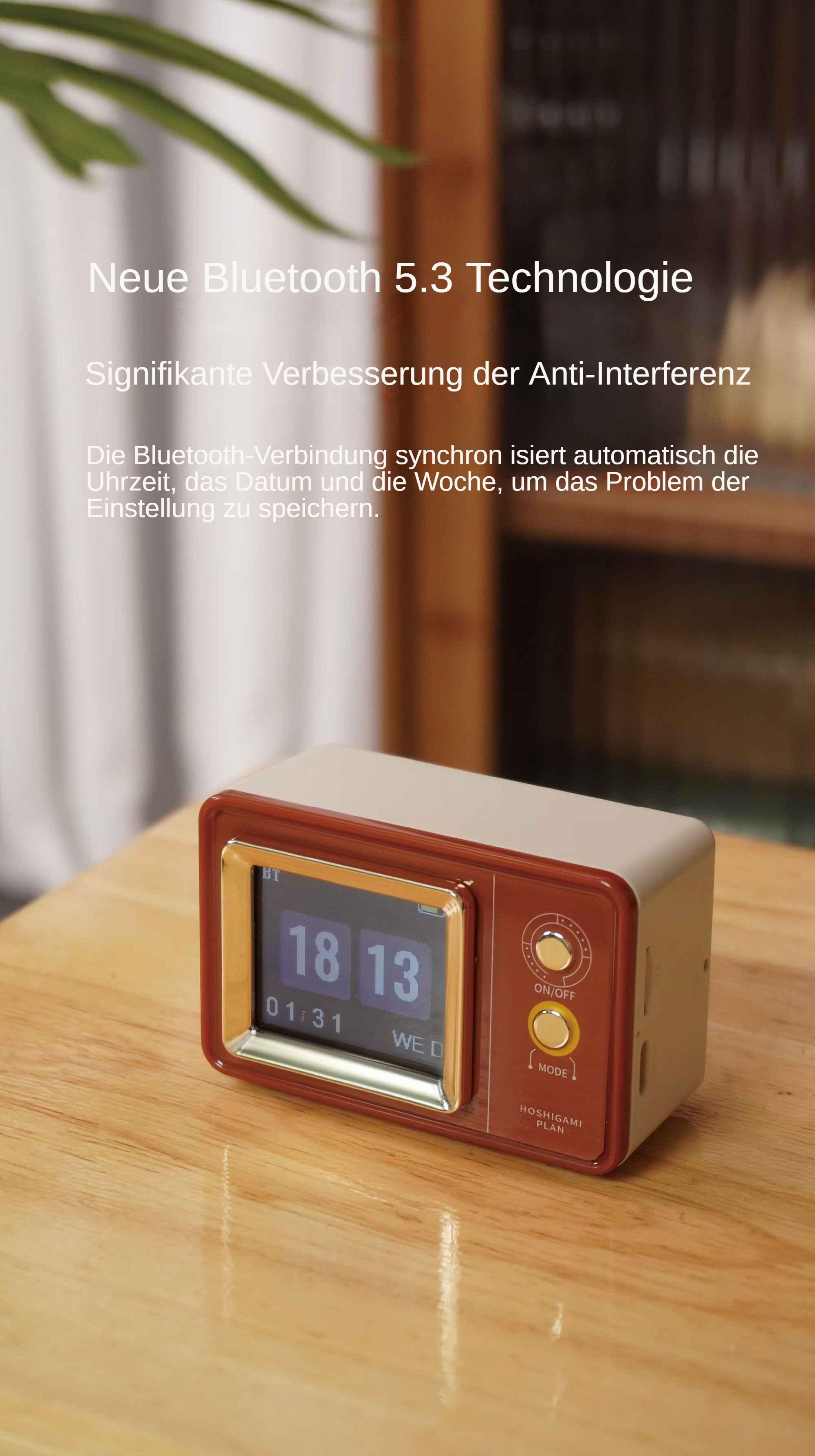 Ein braunes und cremefarbenes Retro-Radiowecker. Die Uhr zeigt die Uhrzeit und das Datum an.