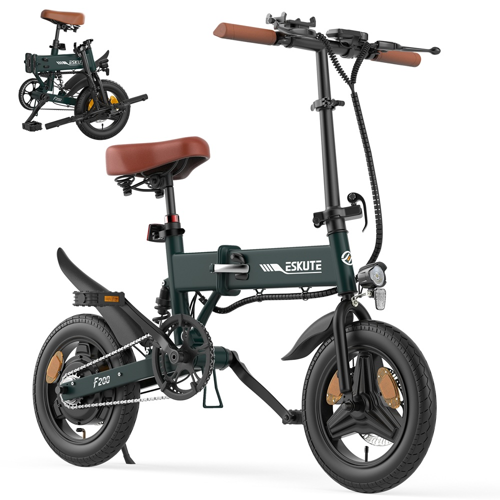 Bicicletta elettrica pieghevole verde e nera. Sella e manubrio marroni.