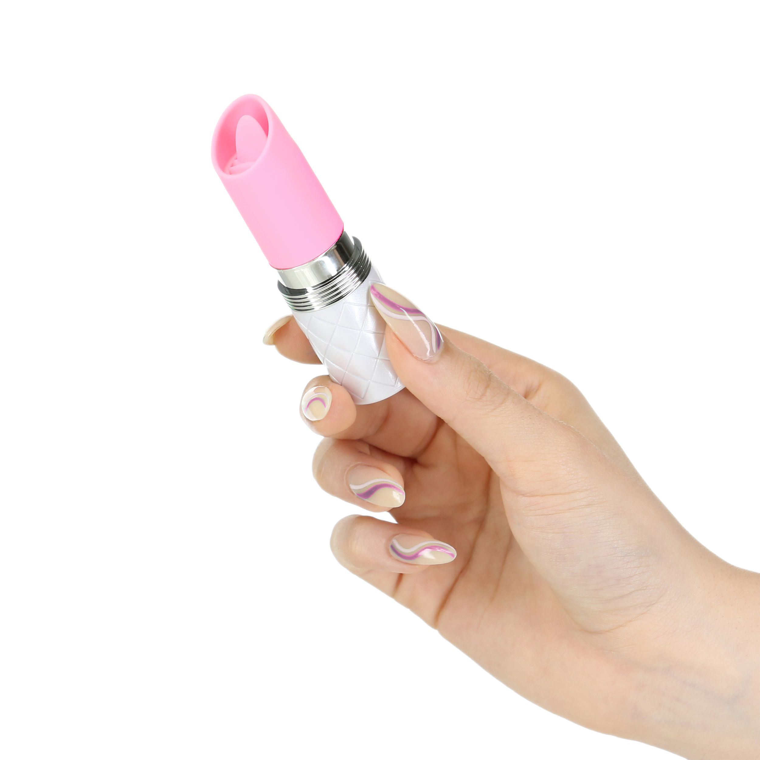 Eine Hand hält einen rosa-weißen Vibrator. Es hat eine rosa Spitze und einen weißen Körper.