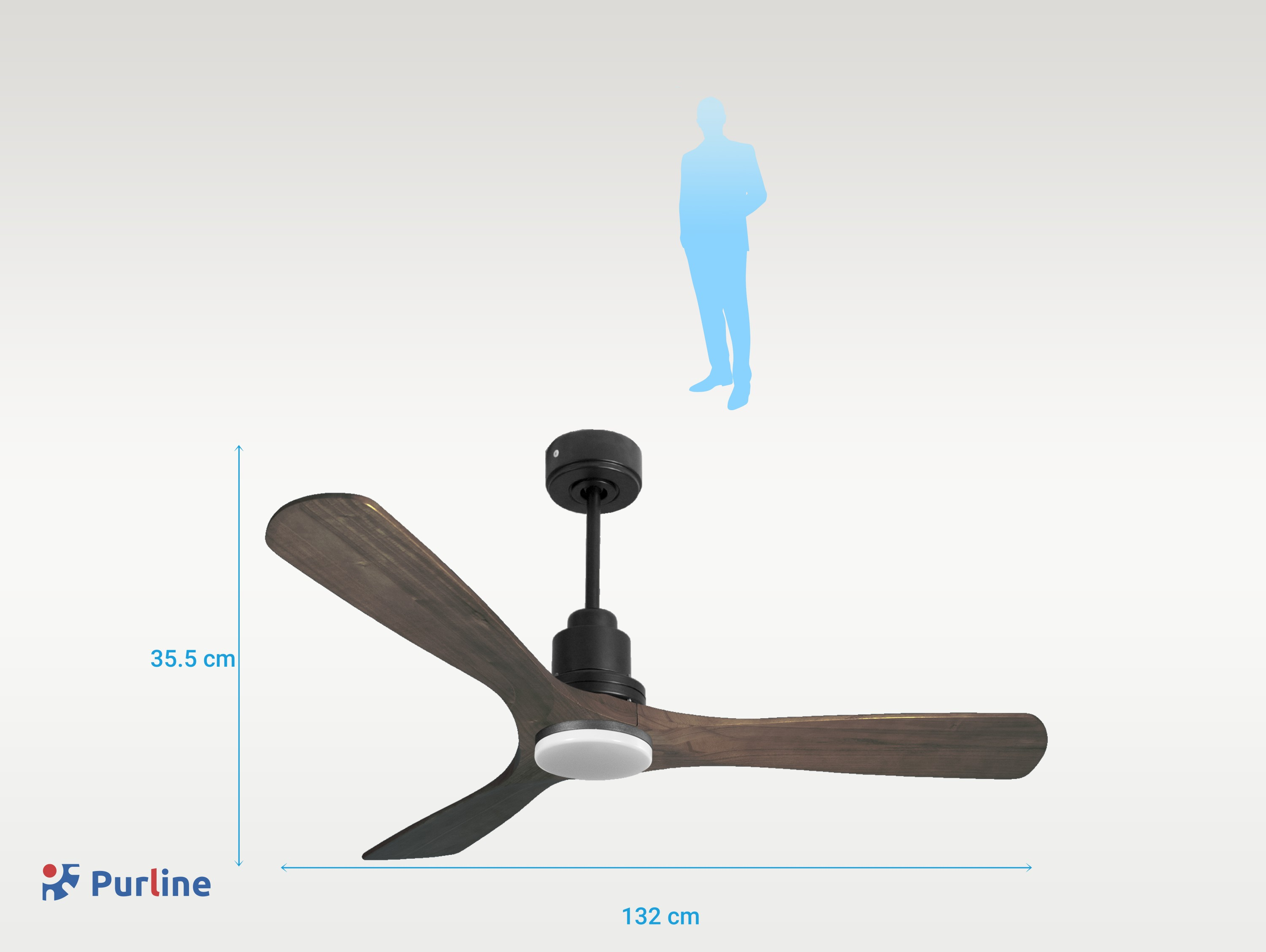 Un ventilador de techo con tres aspas de madera oscura y detalles negros. Una silueta humana está arriba.