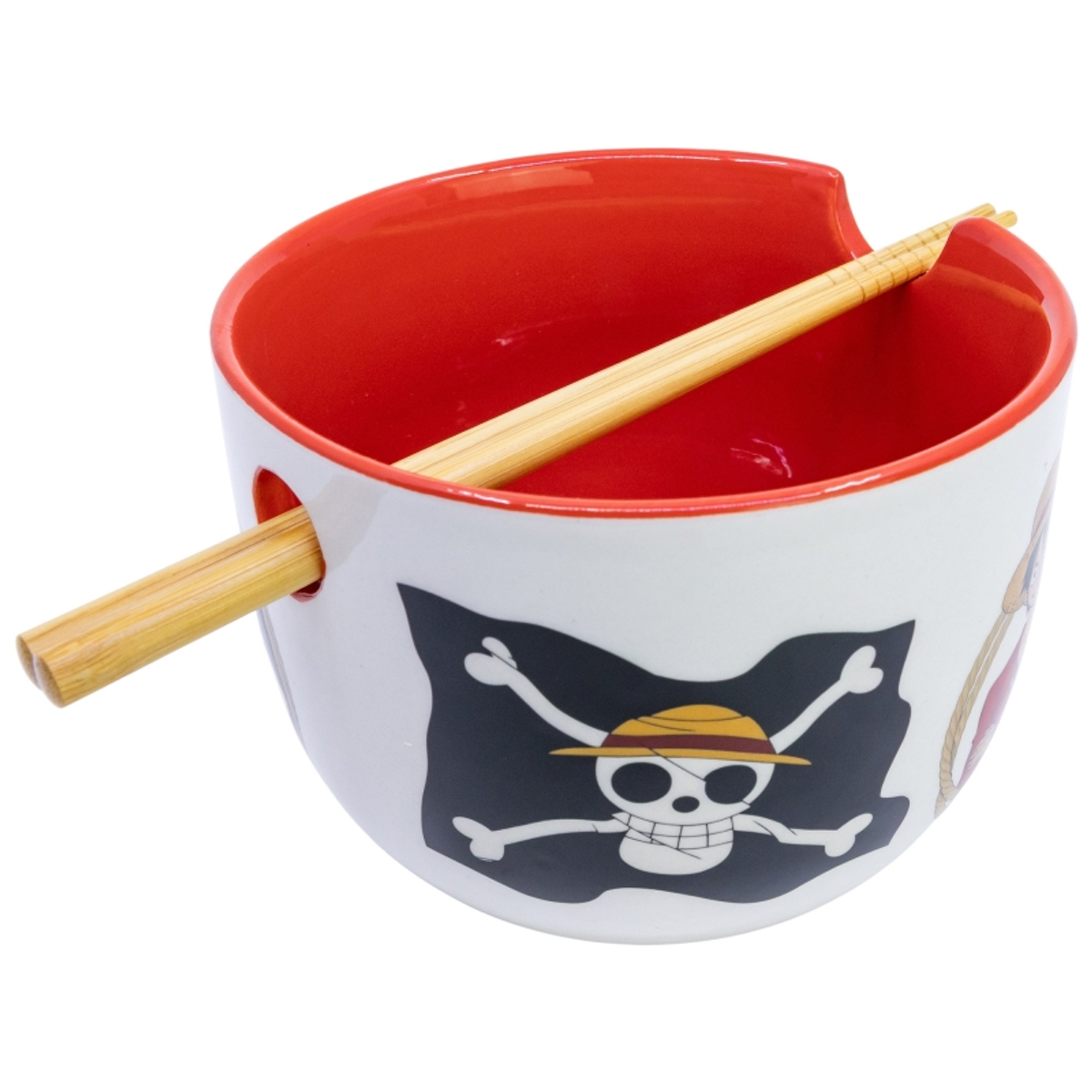 Un cuenco de One Piece con bandera pirata. Palillos sobre el borde. Interior rojo, exterior blanco.