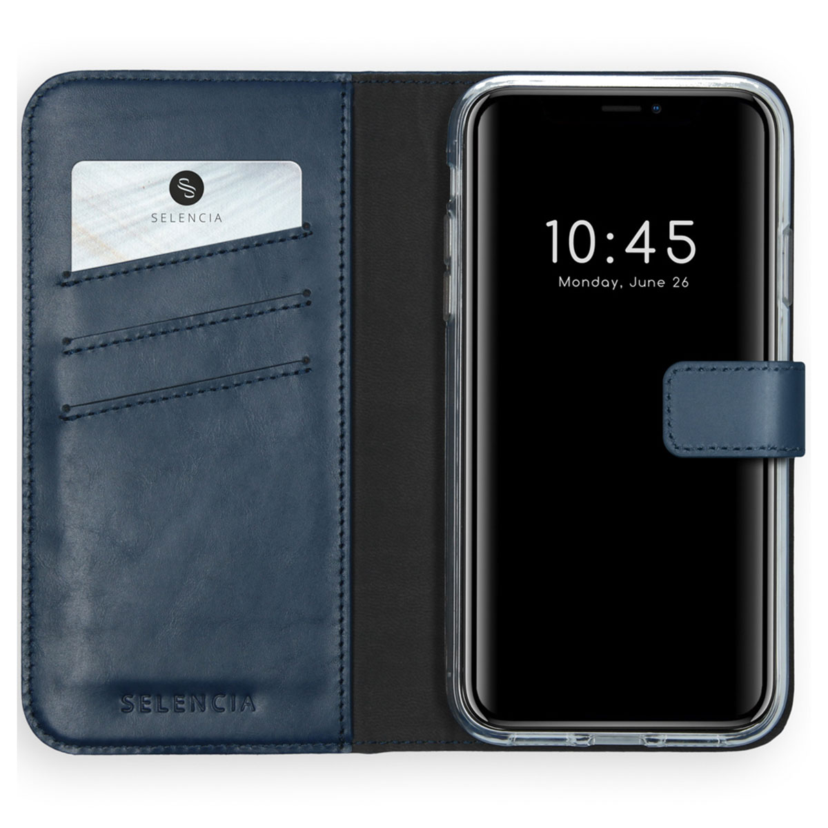 Un téléphone à l'intérieur d'un étui de style portefeuille bleu. Une carte de crédit est dans la fente, affichant le logo Selencia.
