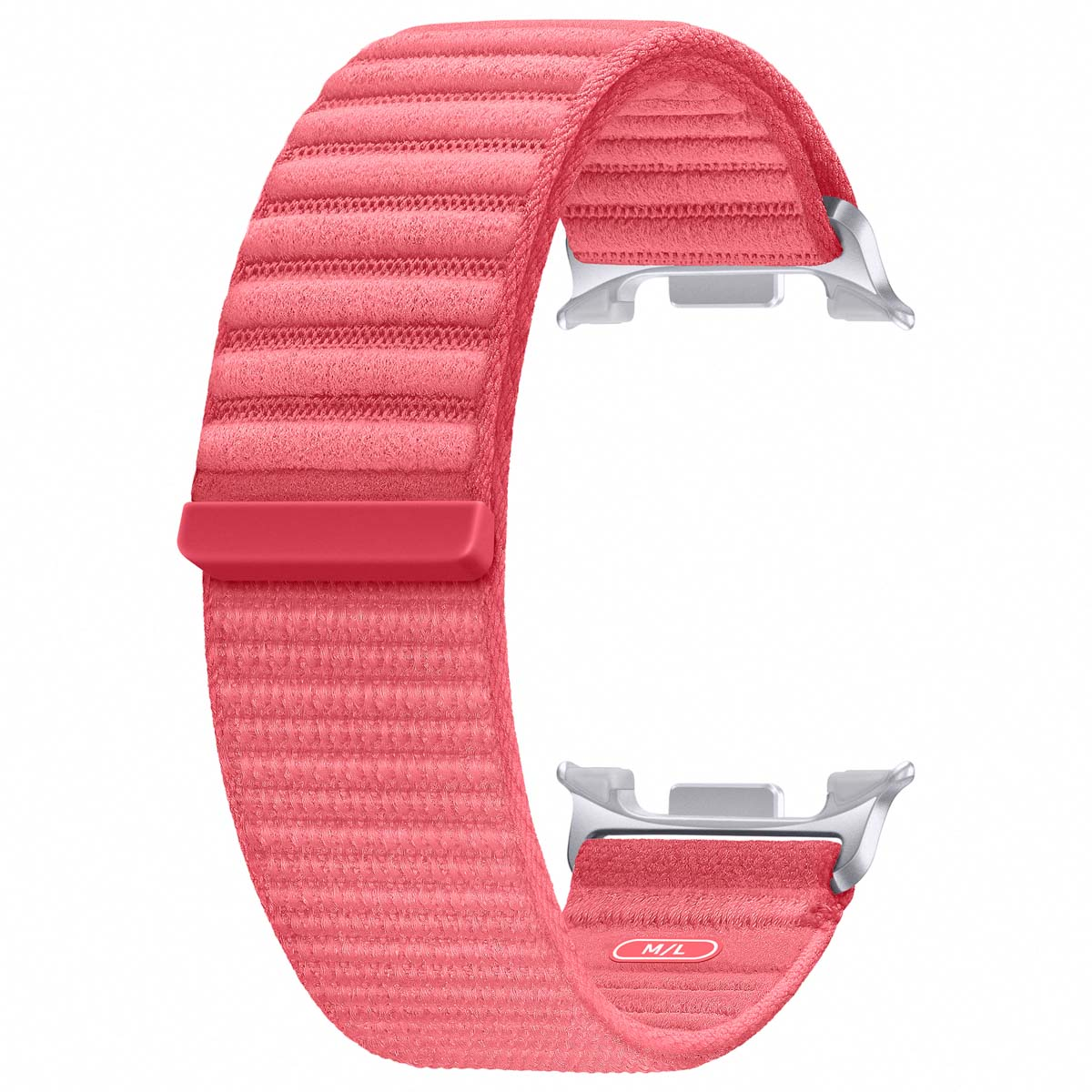 Gebogen roze horlogeband. Zilveren connectoren. Witte achtergrond.