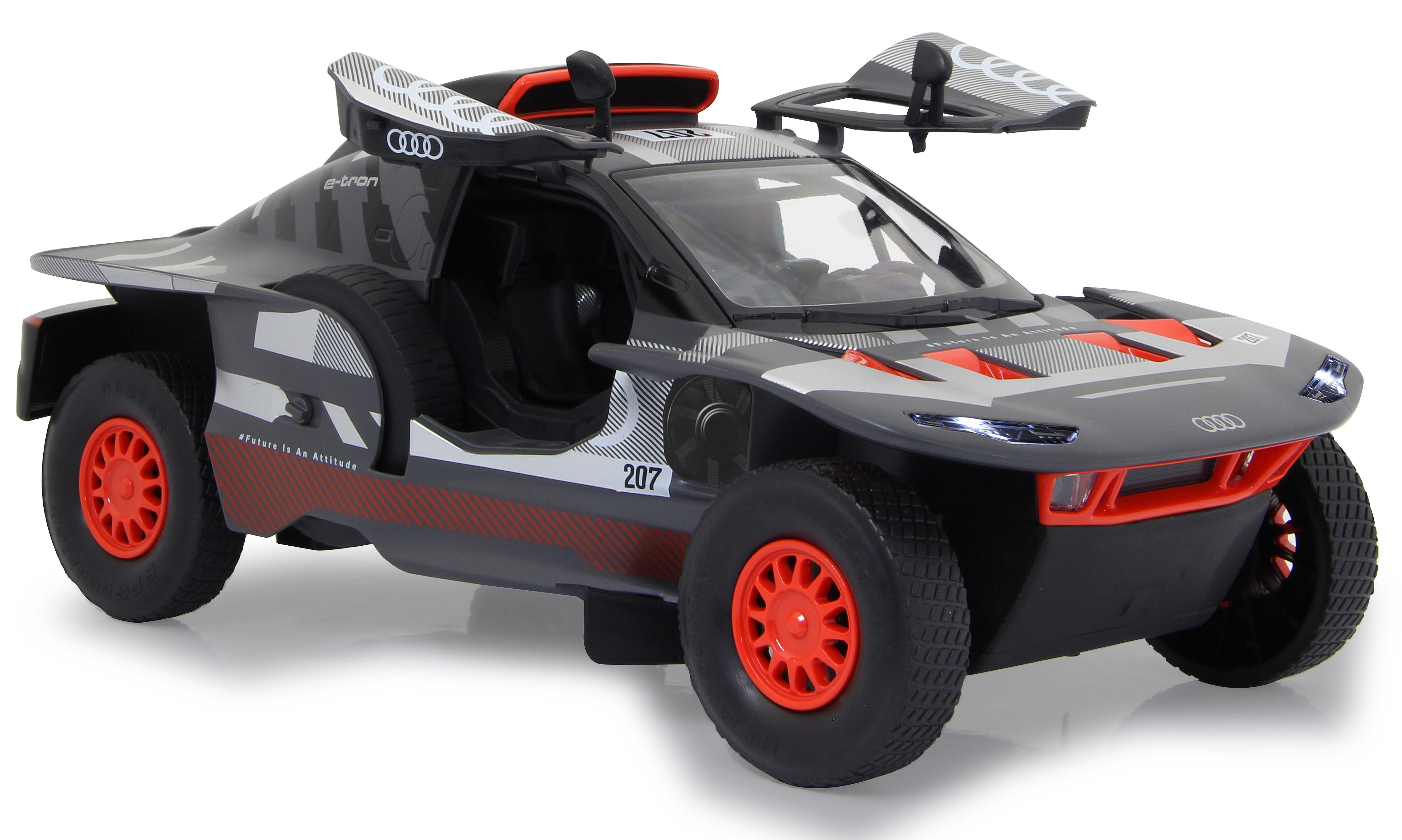 Audi-Rennwagenmodell von einem Winkel gesehen, zeigt offene Türen und Design auf weißer Oberfläche.