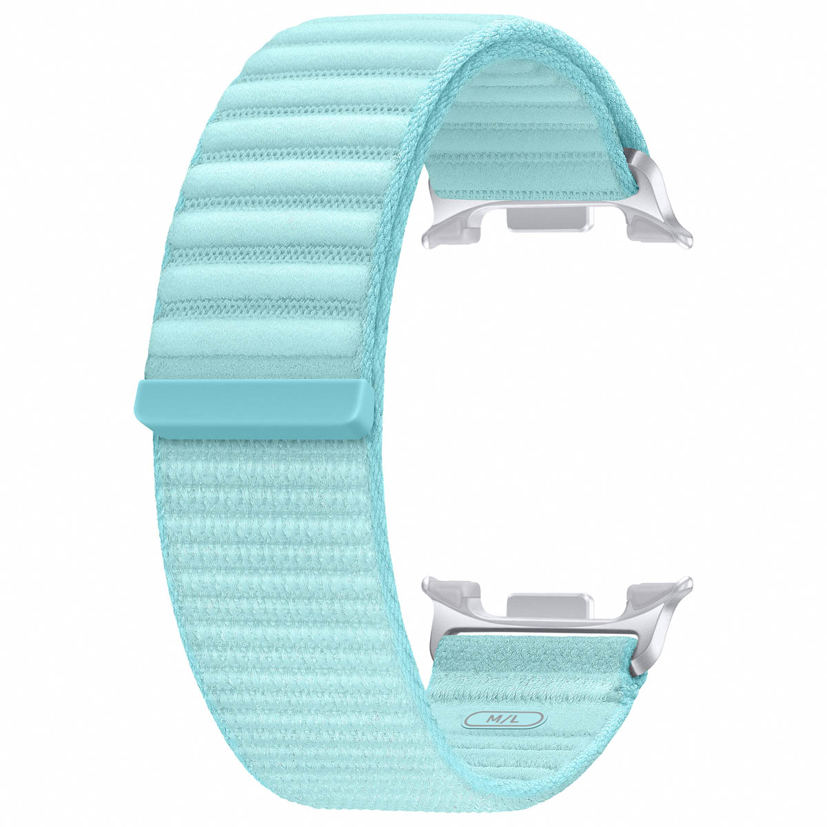 Ein hellblaues gewebtes Uhrenarmband mit silbernen Beschlägen, gewellt und vor einem weißen Hintergrund dargestellt.
