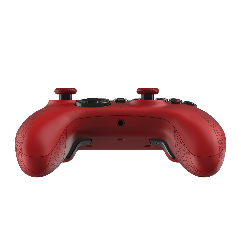 Ein roter Xbox-Controller mit strukturierter Rückseite, Unteransicht.