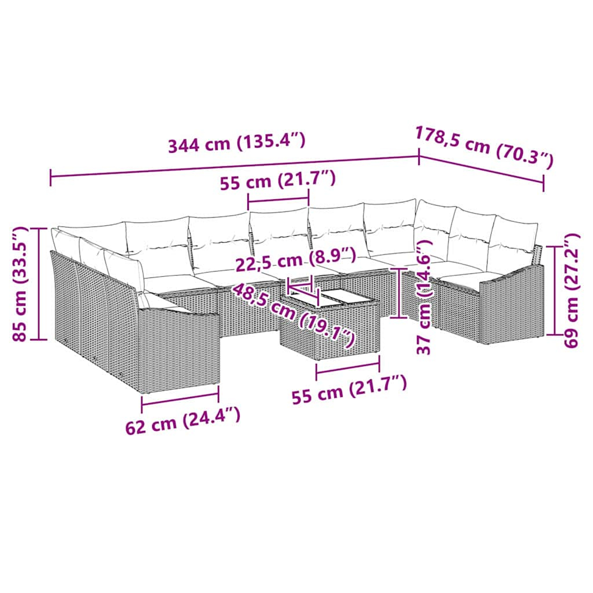Ein großes geflochtenes Ecksofa mit Kissen und einem Tisch, Maße in cm und Zoll.