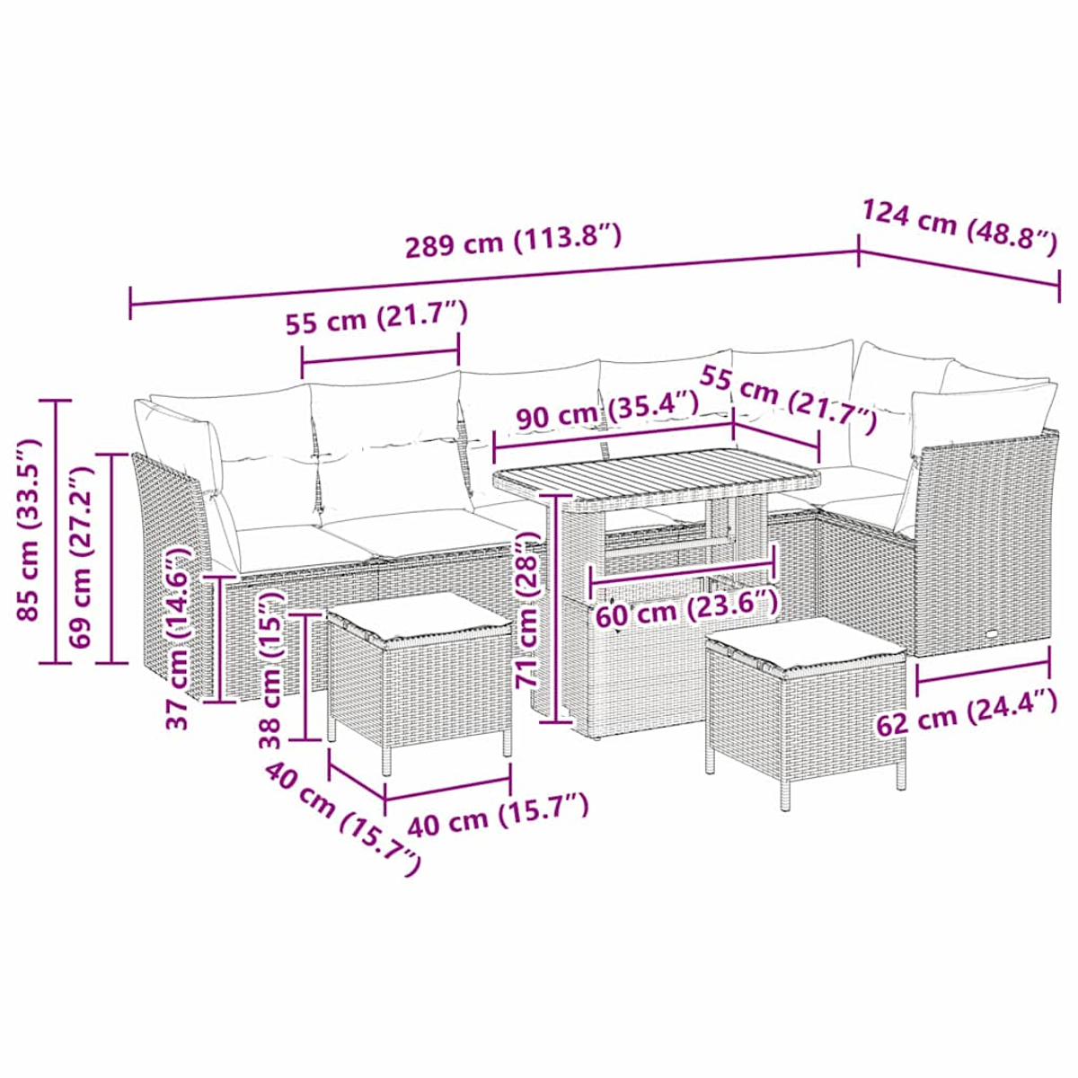 Ein hellbraunes Outdoor-Rattansofa-Set mit Tisch und zwei kleinen Hockern. Maße sind angegeben.